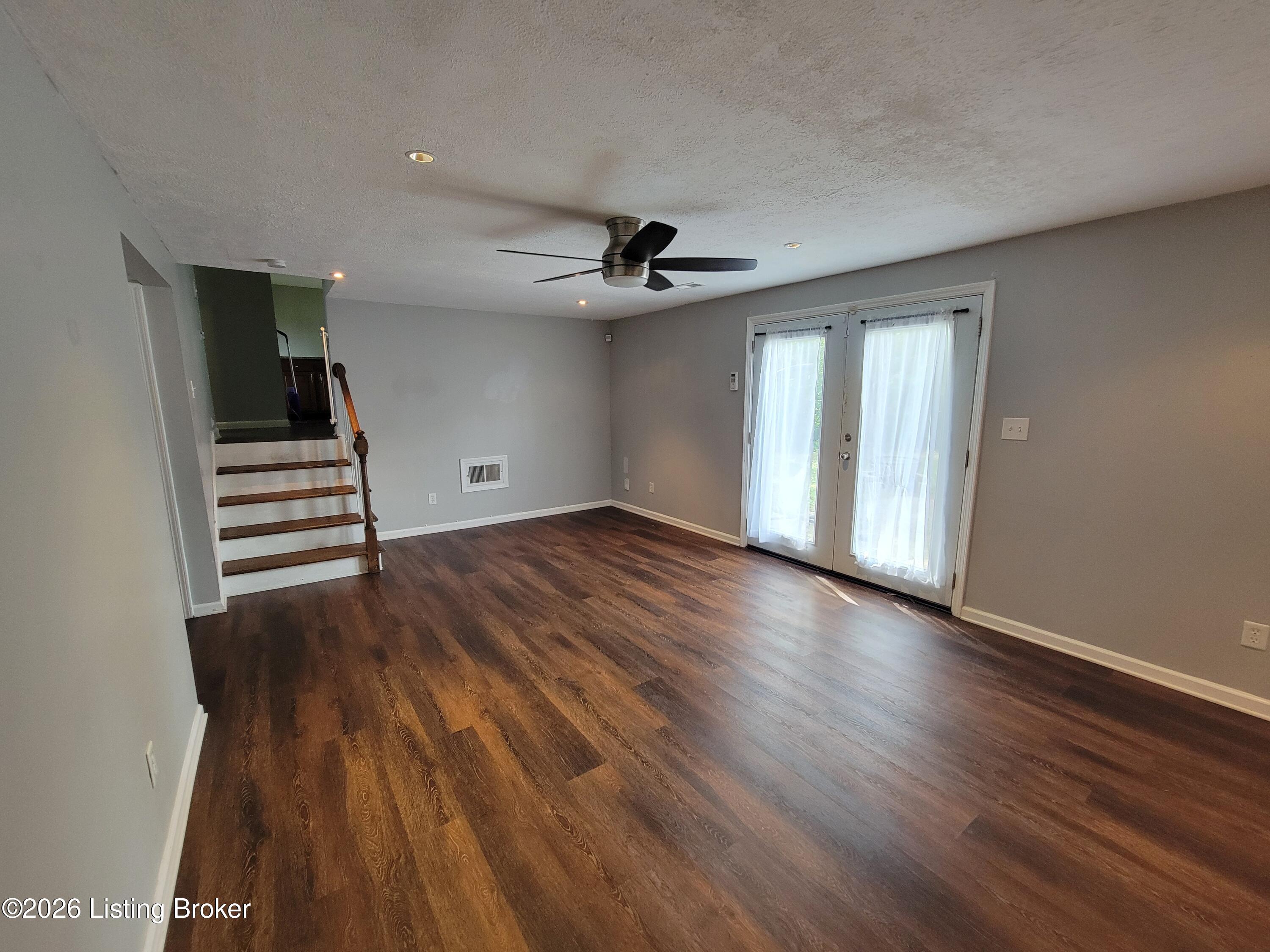 7008 S Watterson Trail