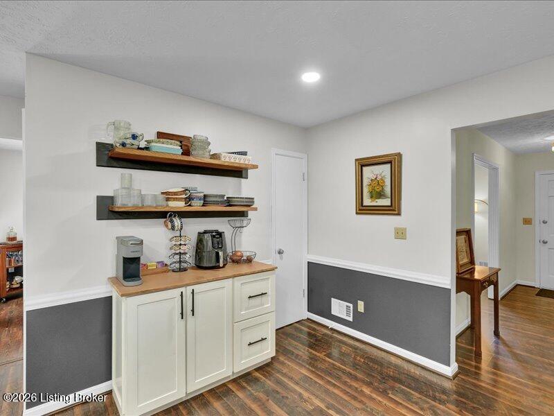 309 Moser Rd