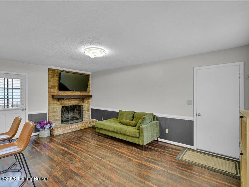 309 Moser Rd