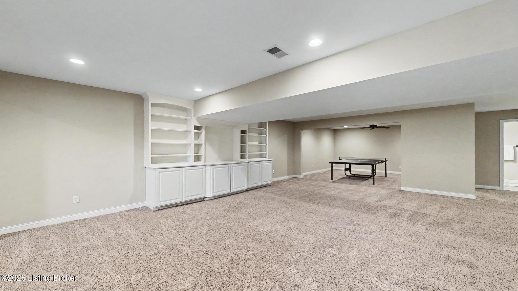 11105 Sewell Dr