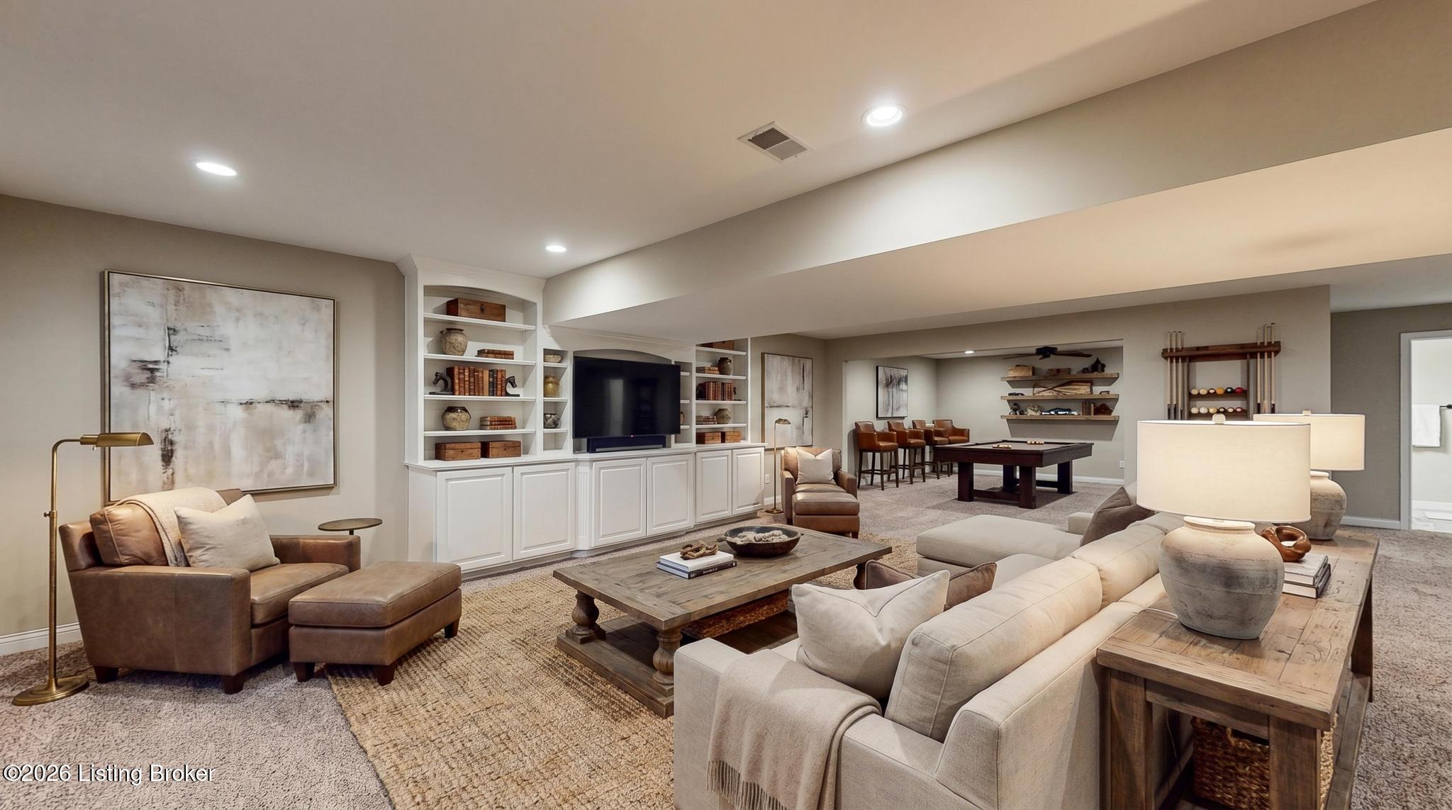 11105 Sewell Dr