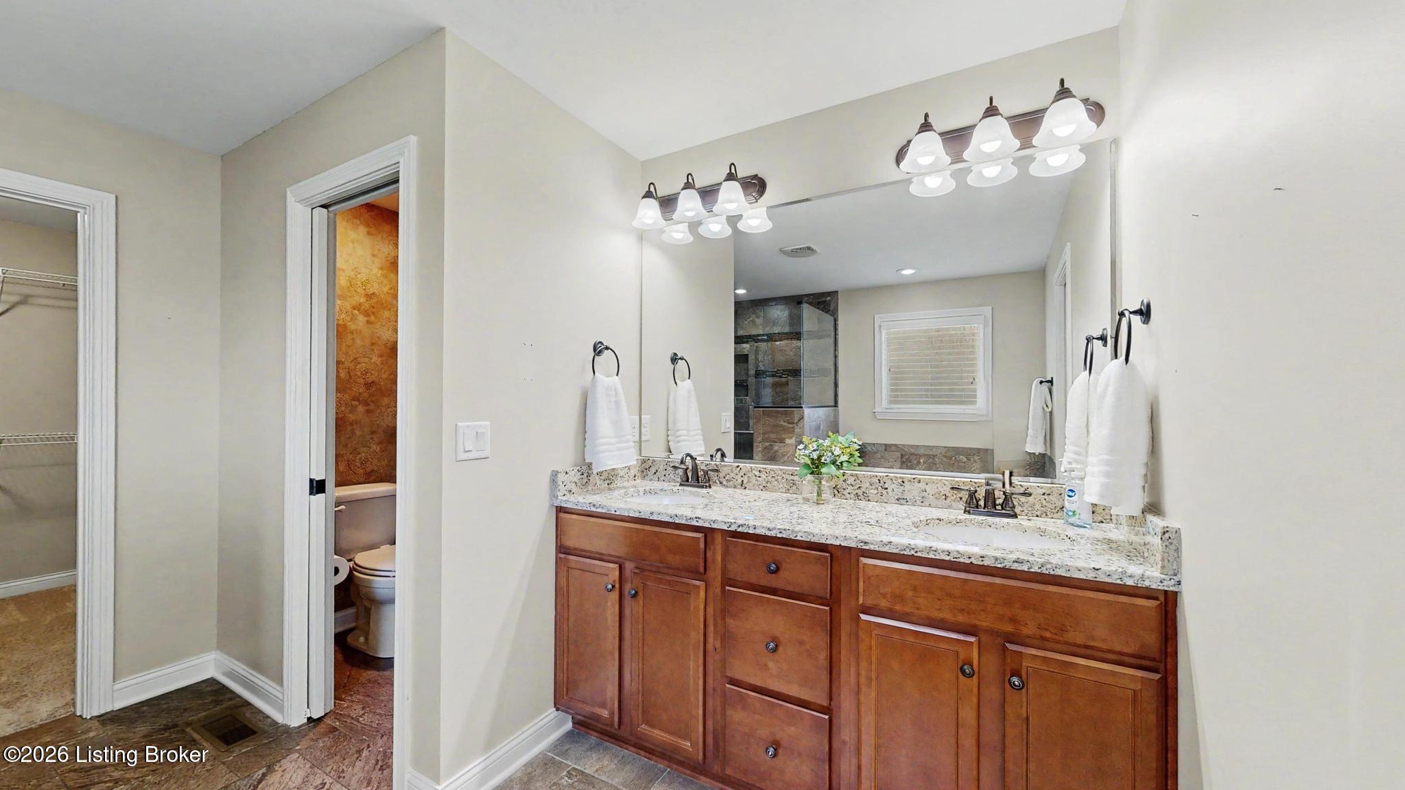 11105 Sewell Dr