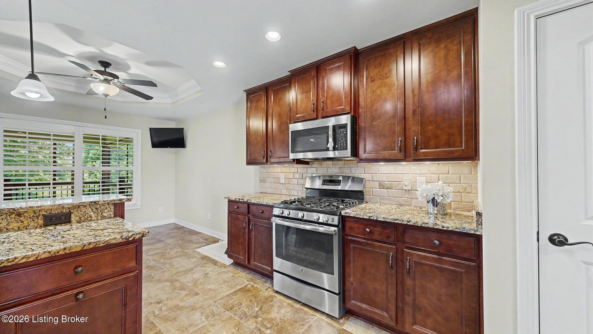 11105 Sewell Dr