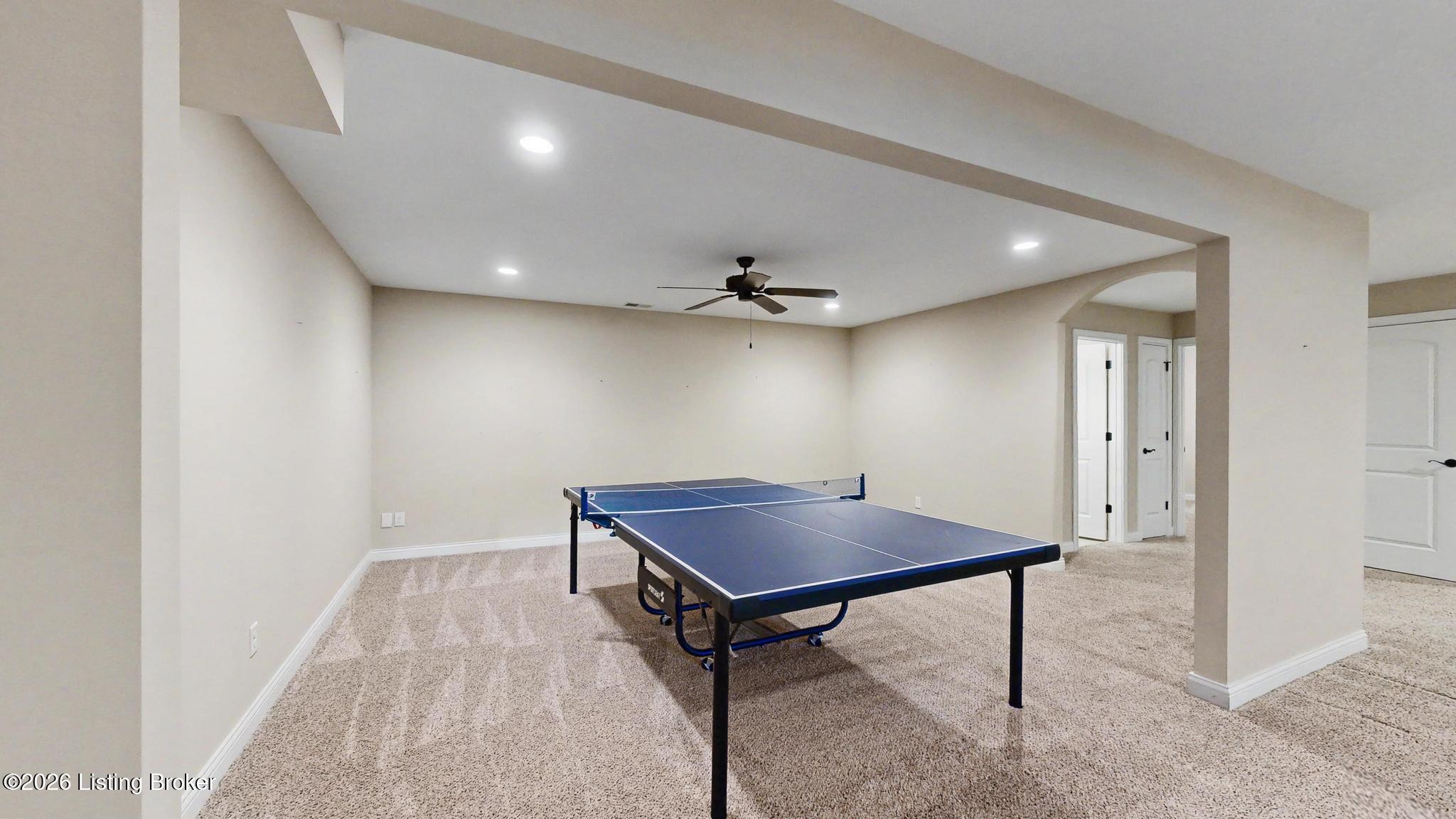 11105 Sewell Dr