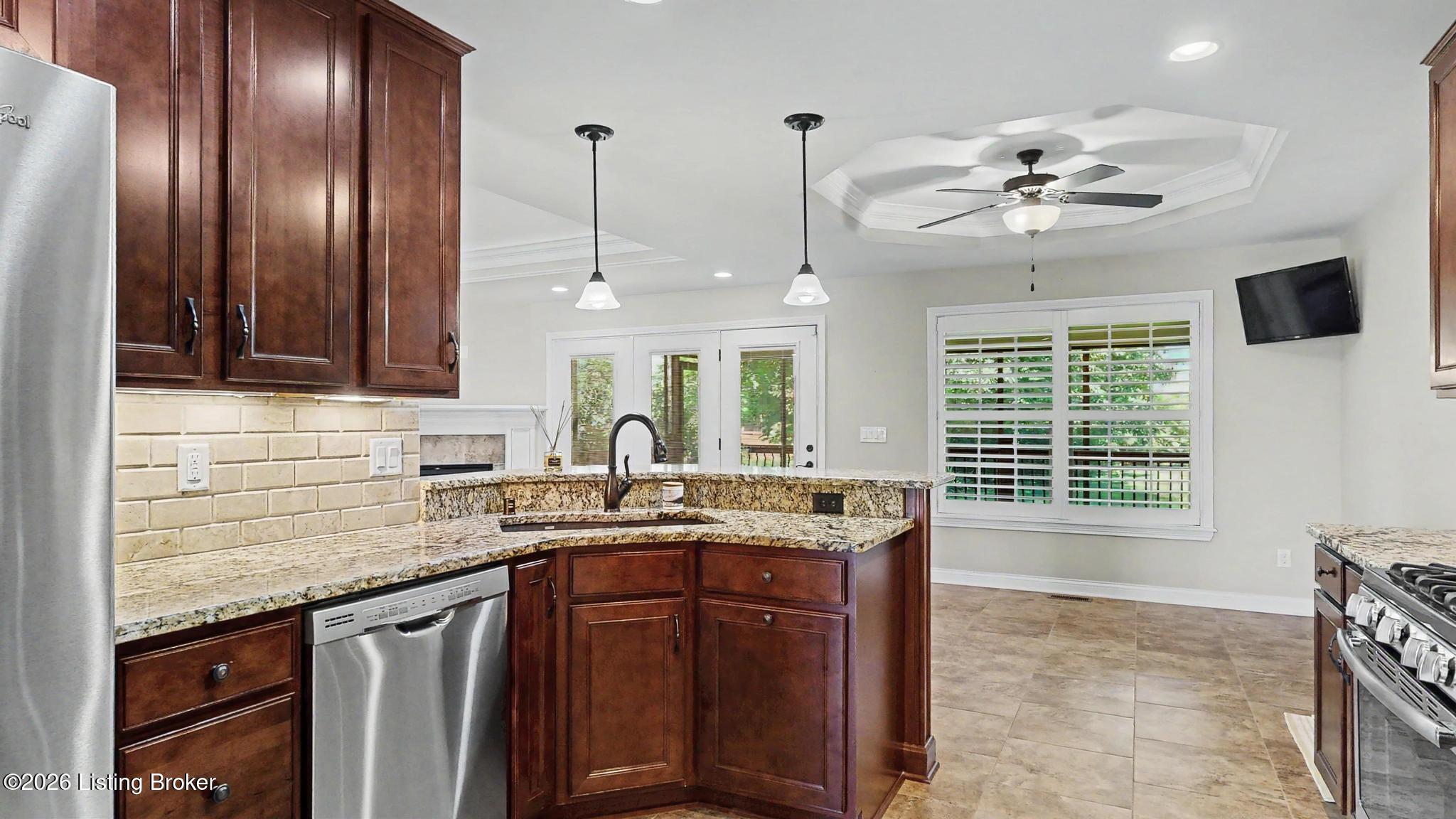 11105 Sewell Dr