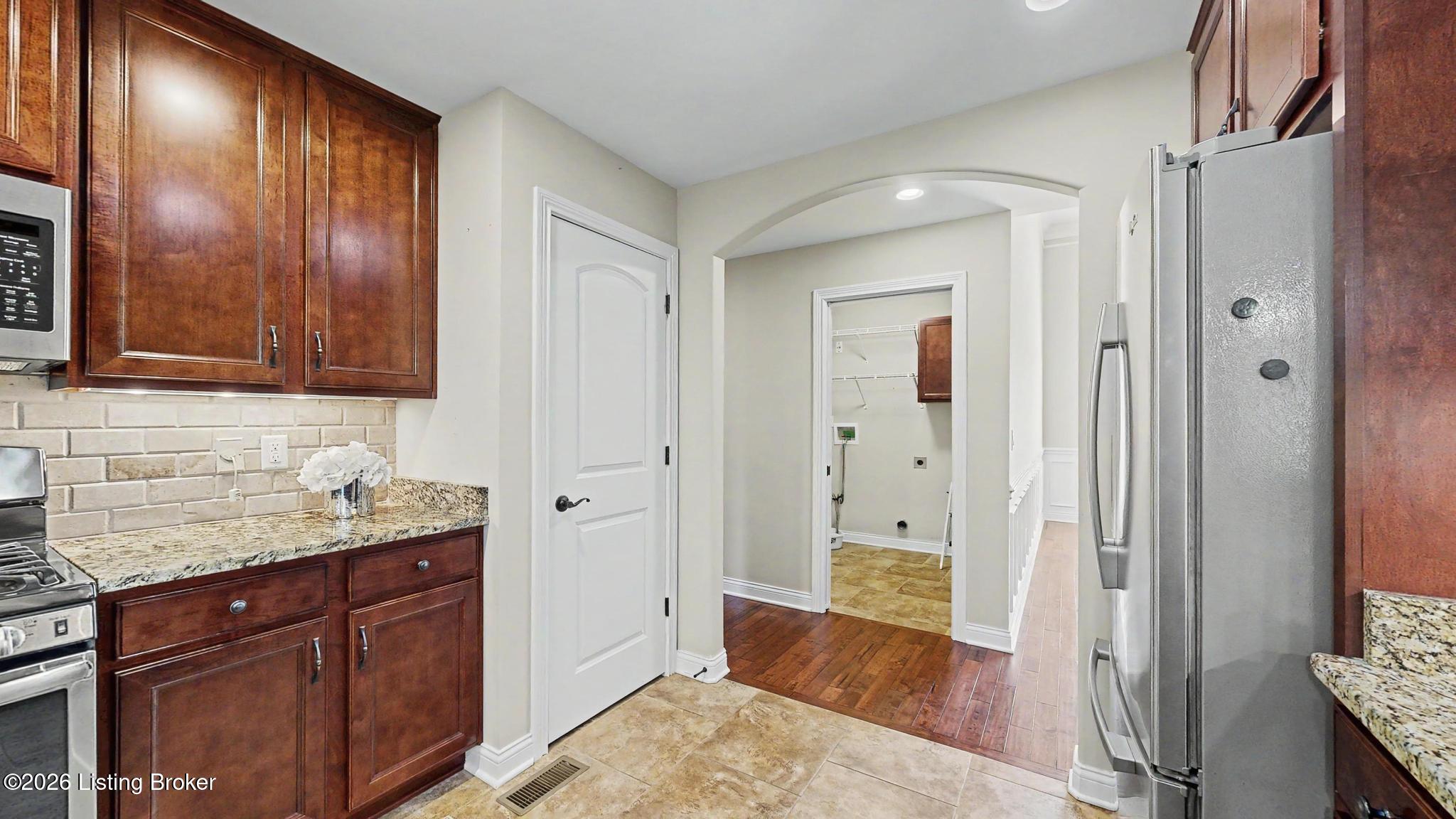 11105 Sewell Dr
