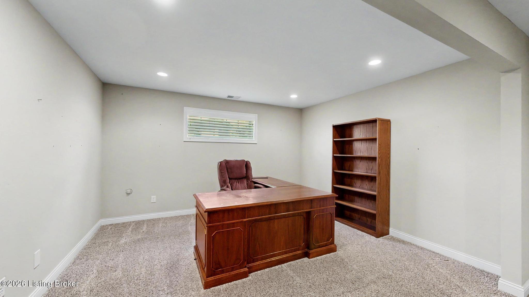 11105 Sewell Dr
