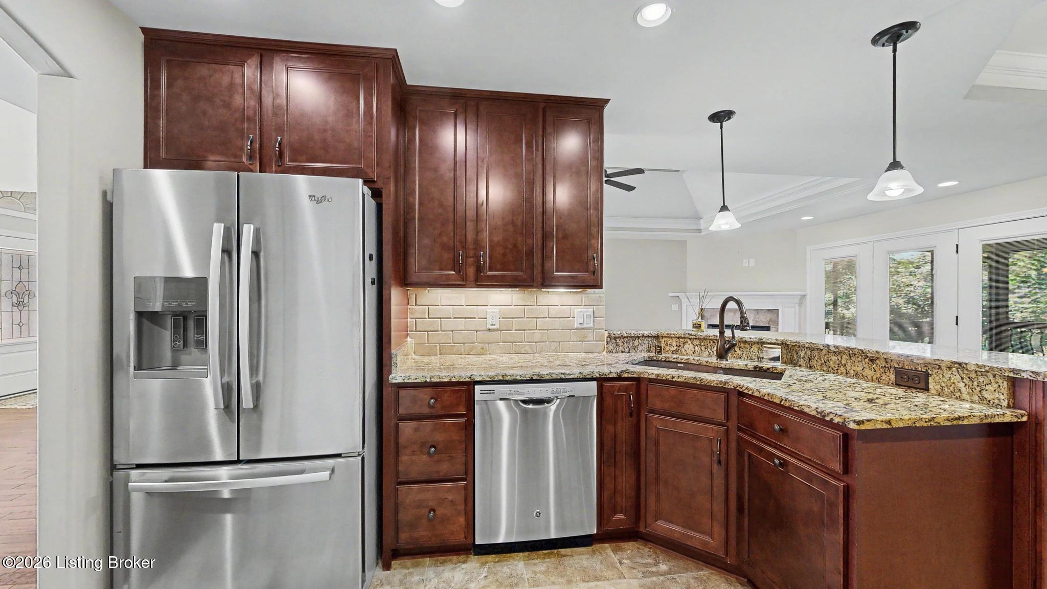 11105 Sewell Dr