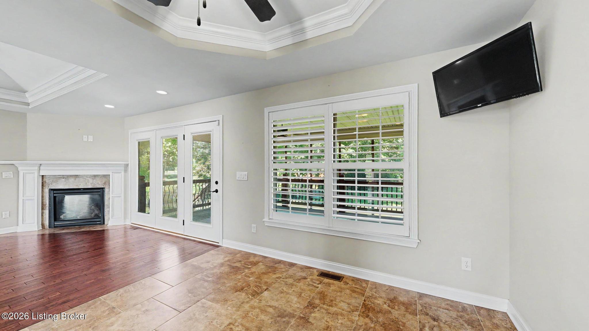 11105 Sewell Dr
