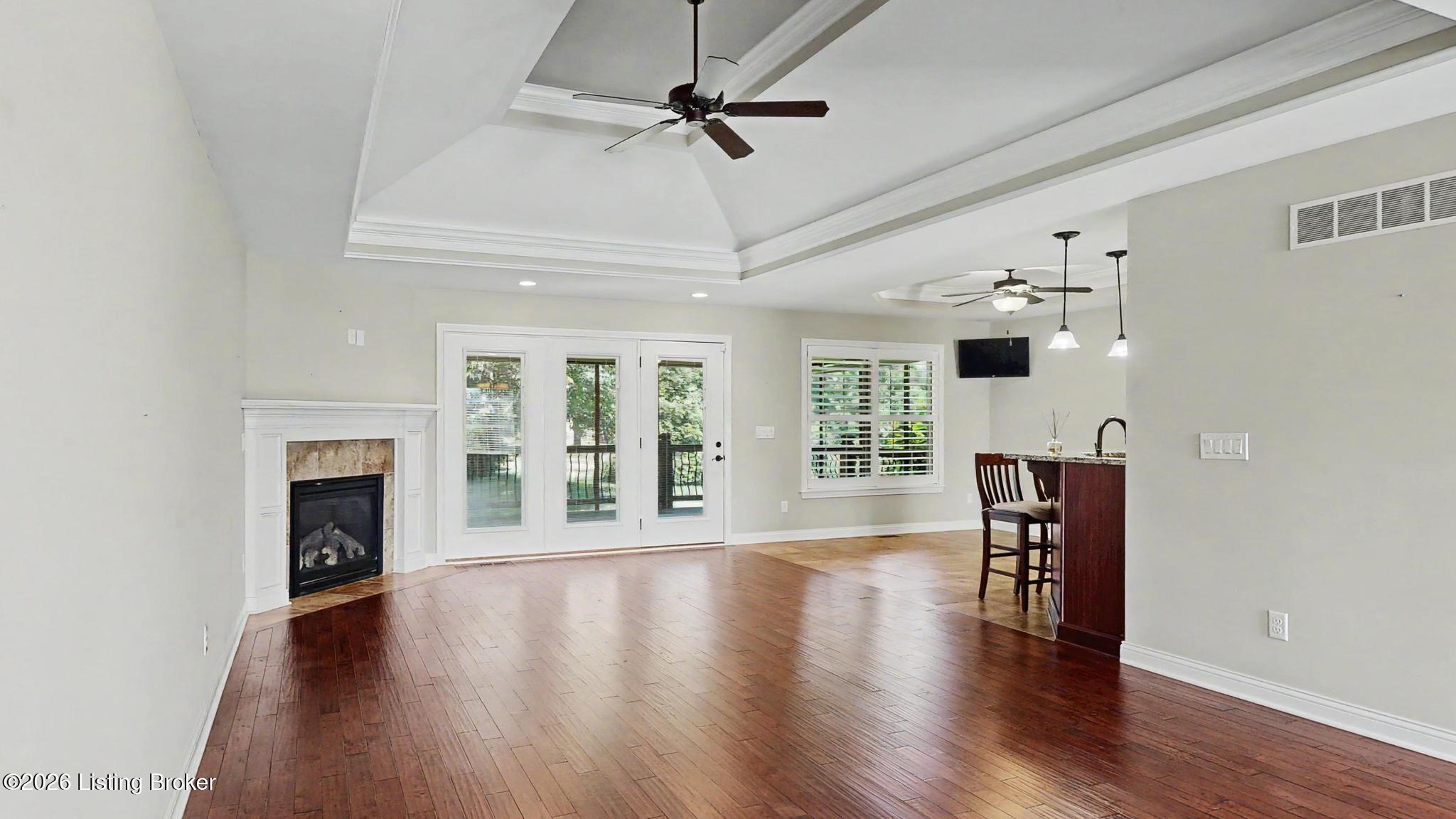11105 Sewell Dr
