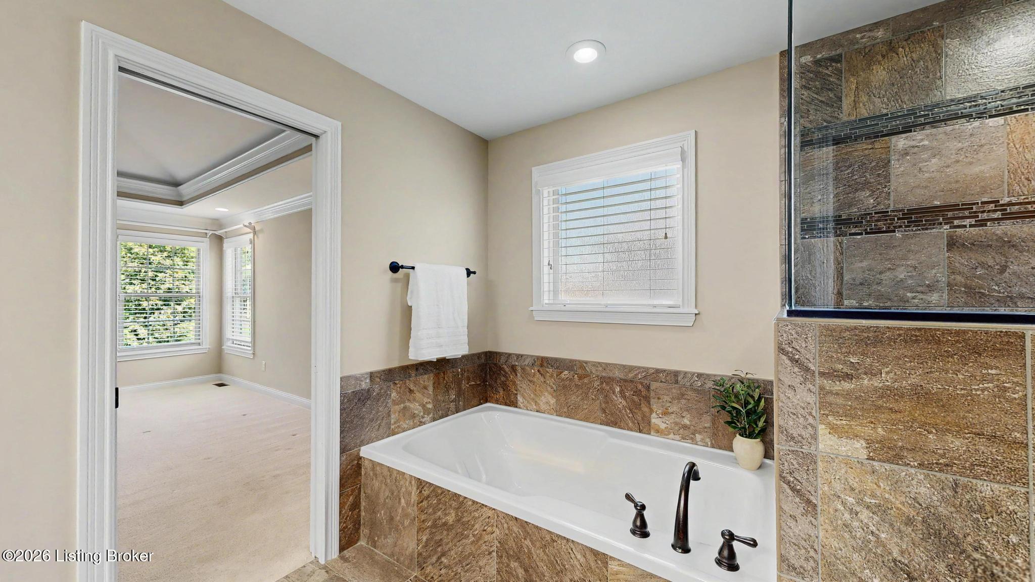 11105 Sewell Dr