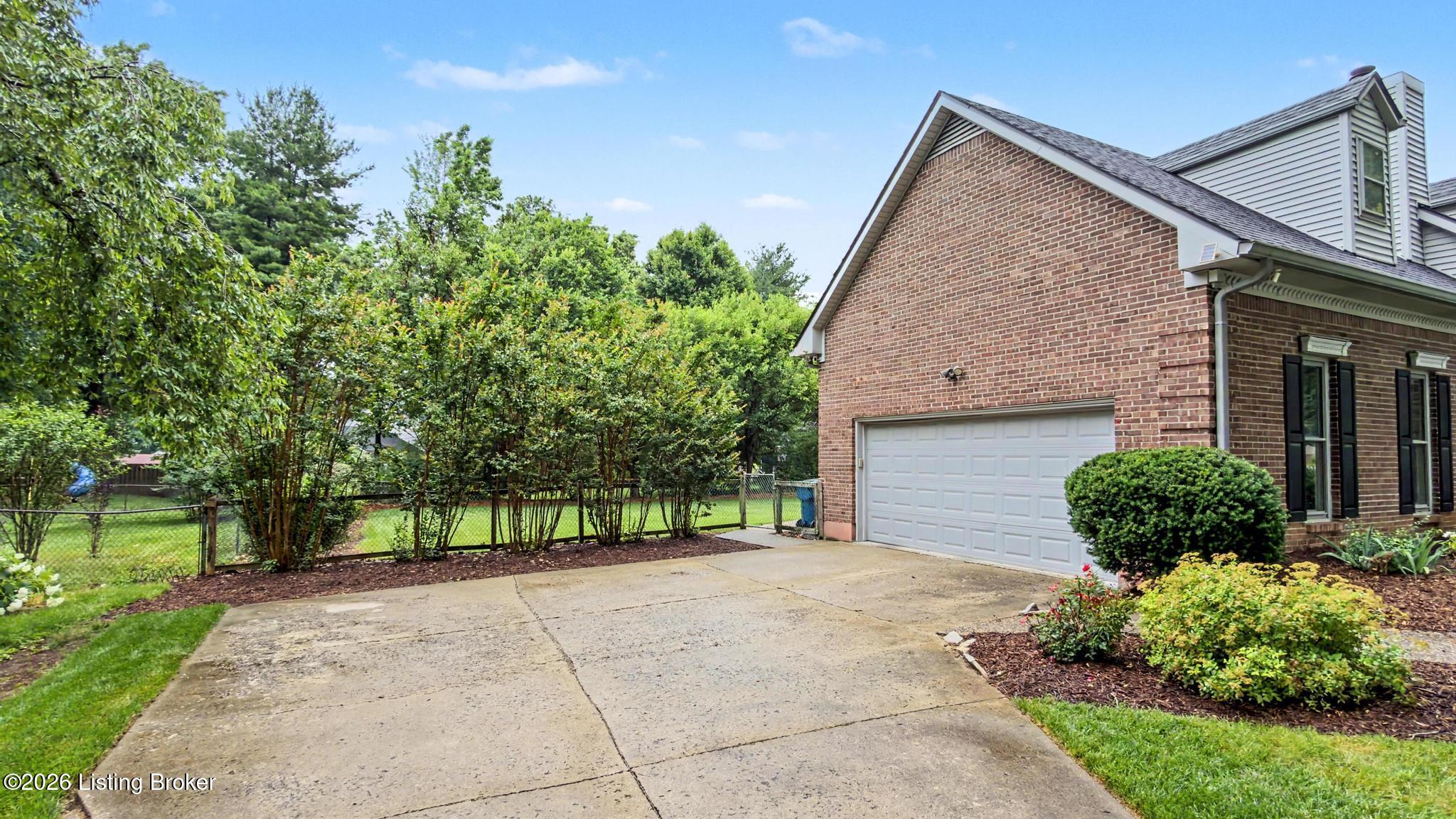 10705 Seven Oaks Dr