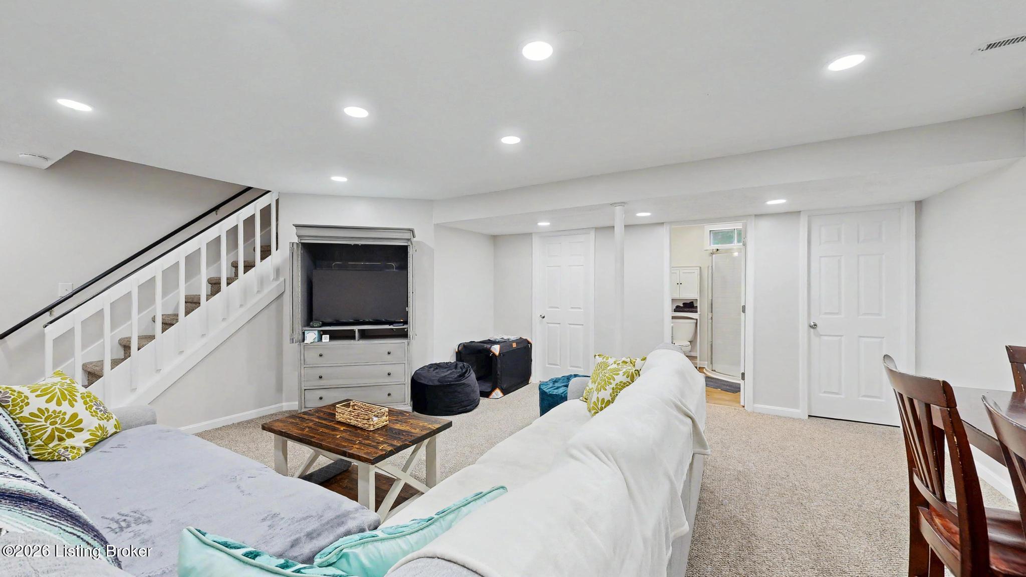 10705 Seven Oaks Dr