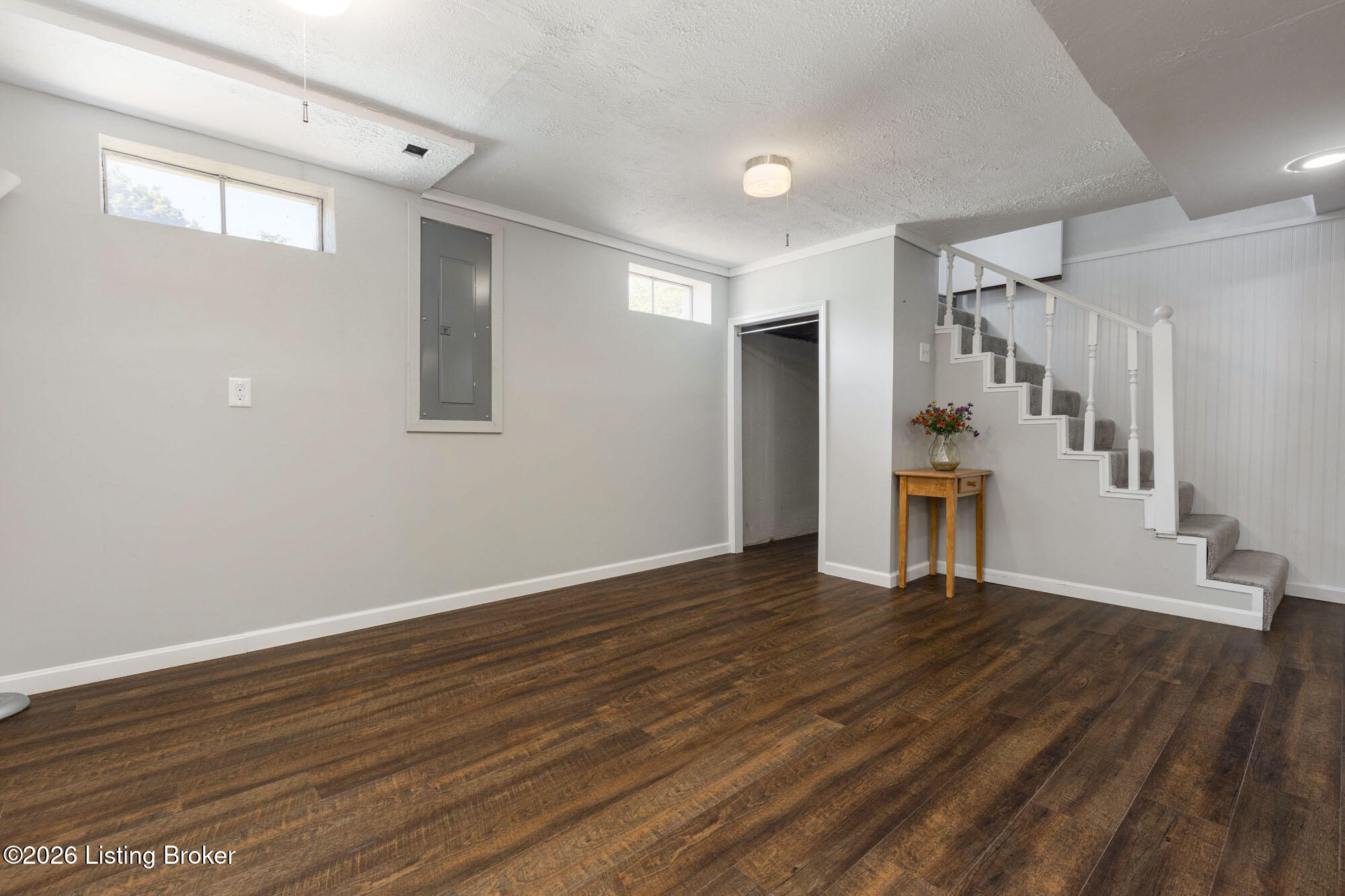5904 Paul Revere Ct