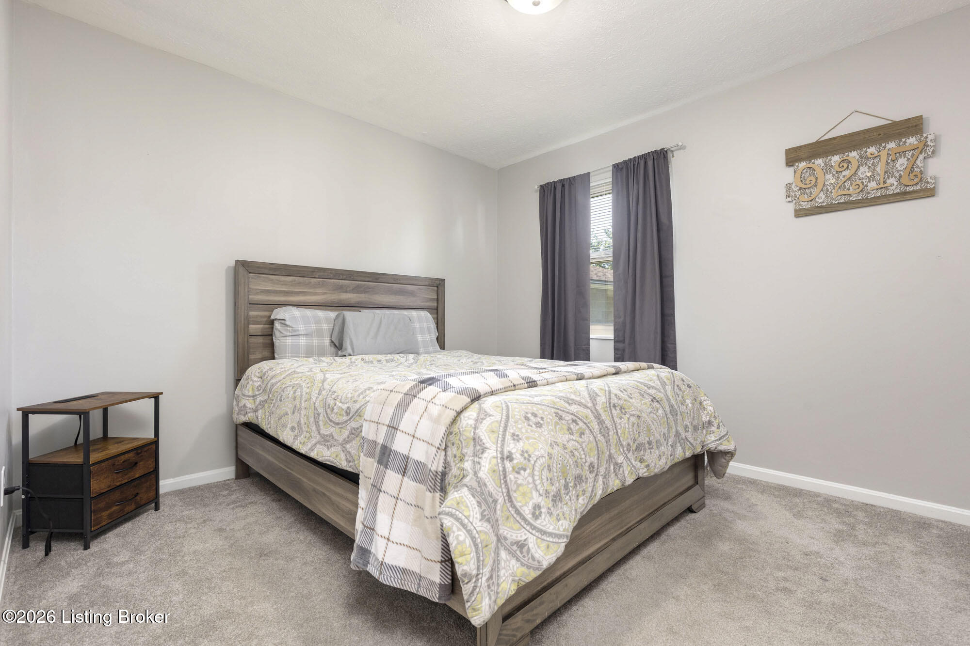 5904 Paul Revere Ct