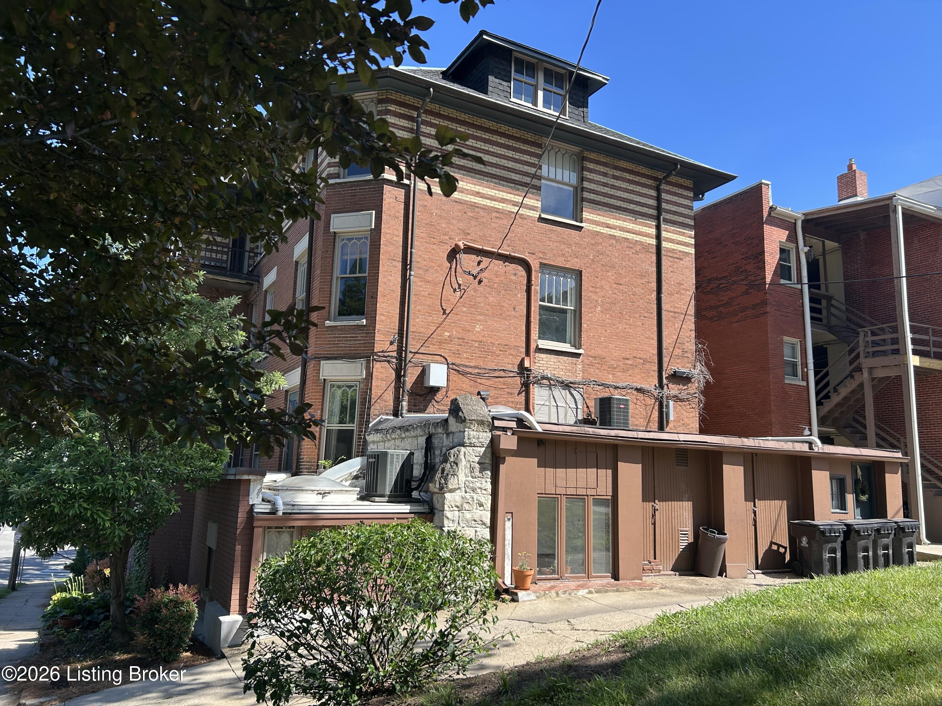 2229 Cherokee Pkwy APT B