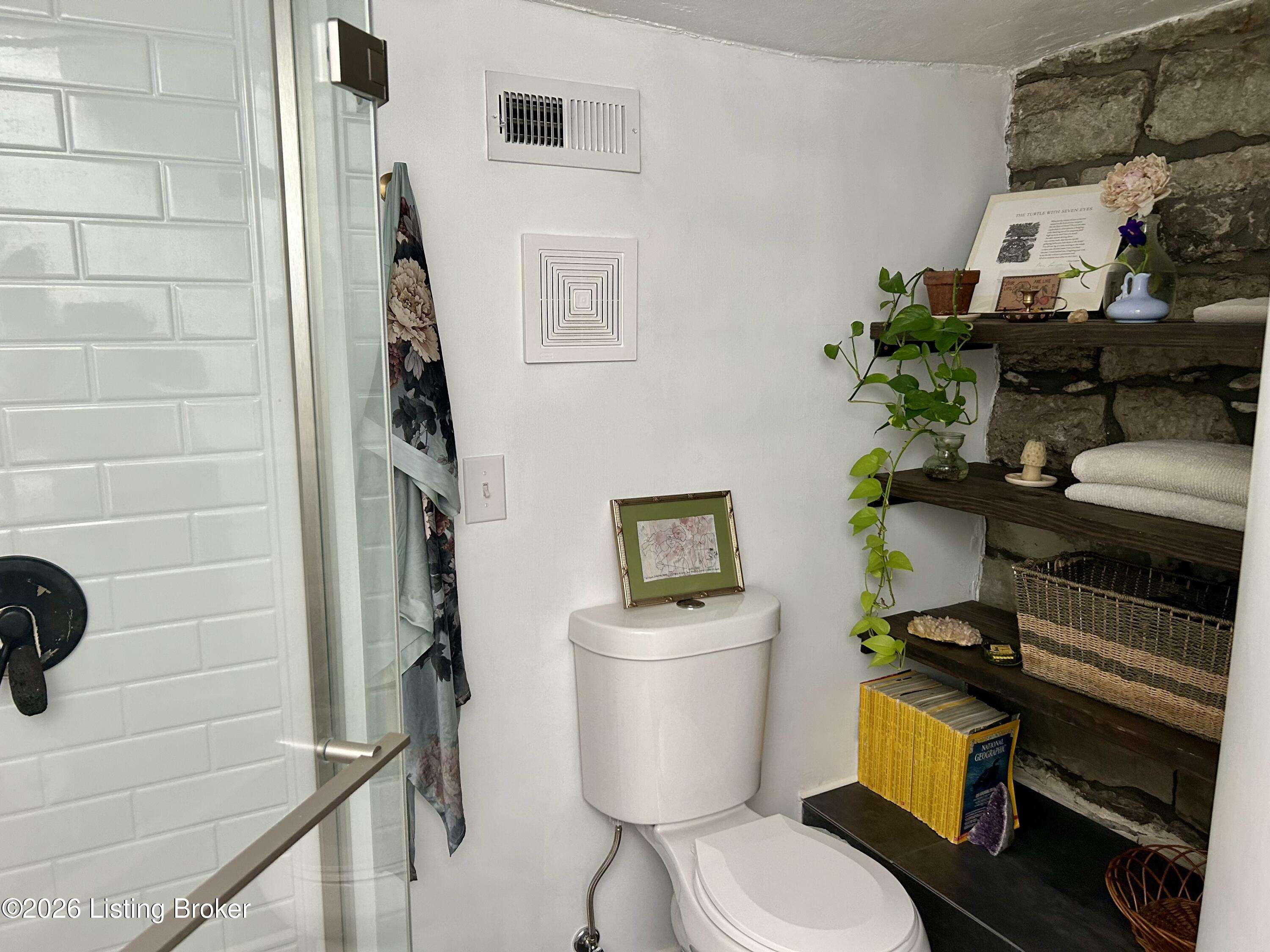 2229 Cherokee Pkwy APT B
