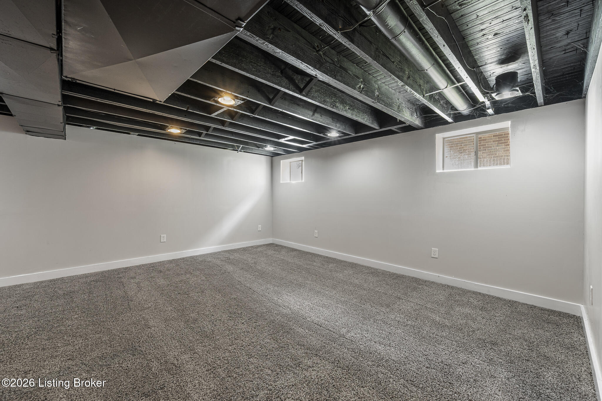 728 S 39th St