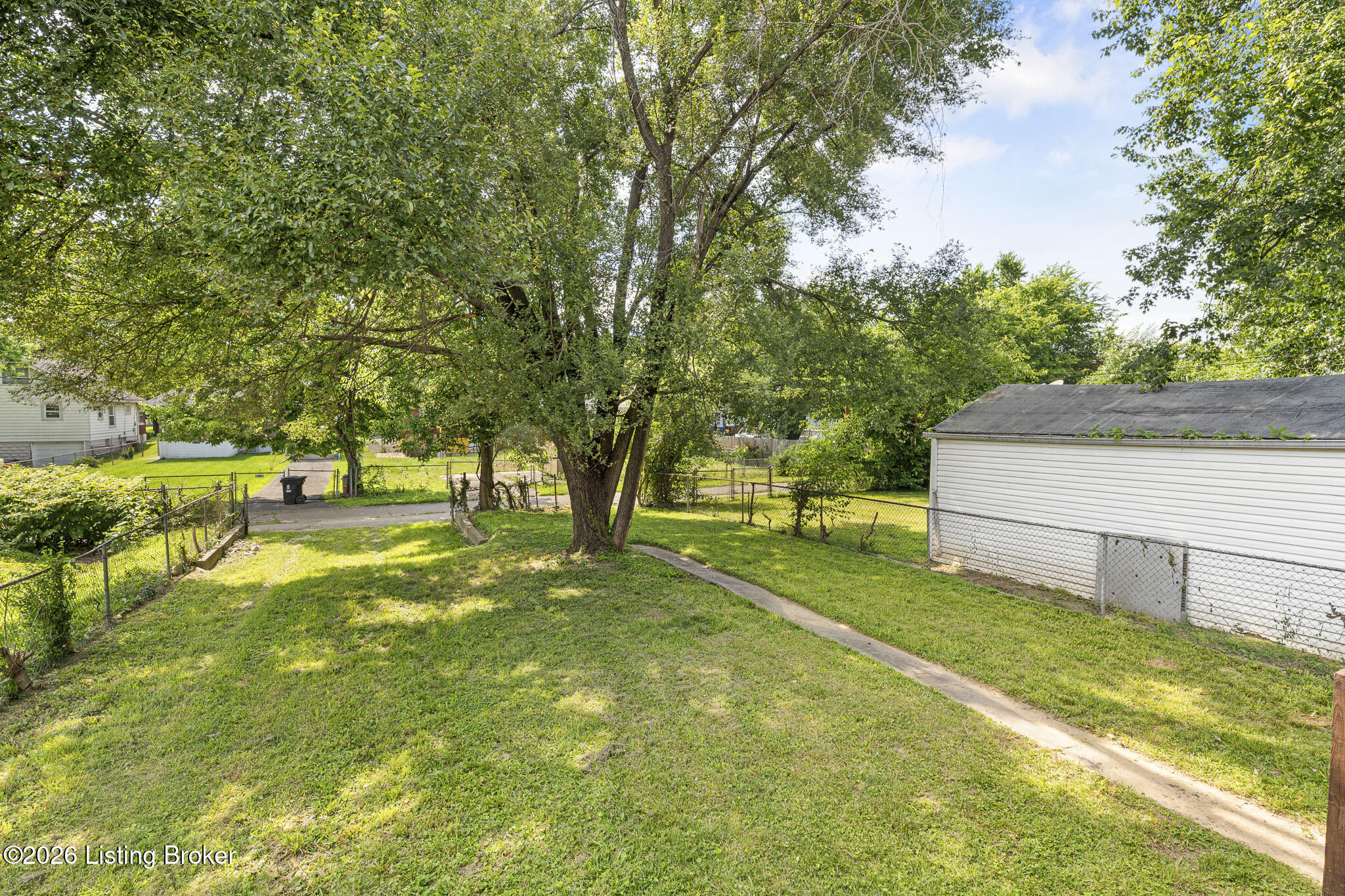 728 S 39th St