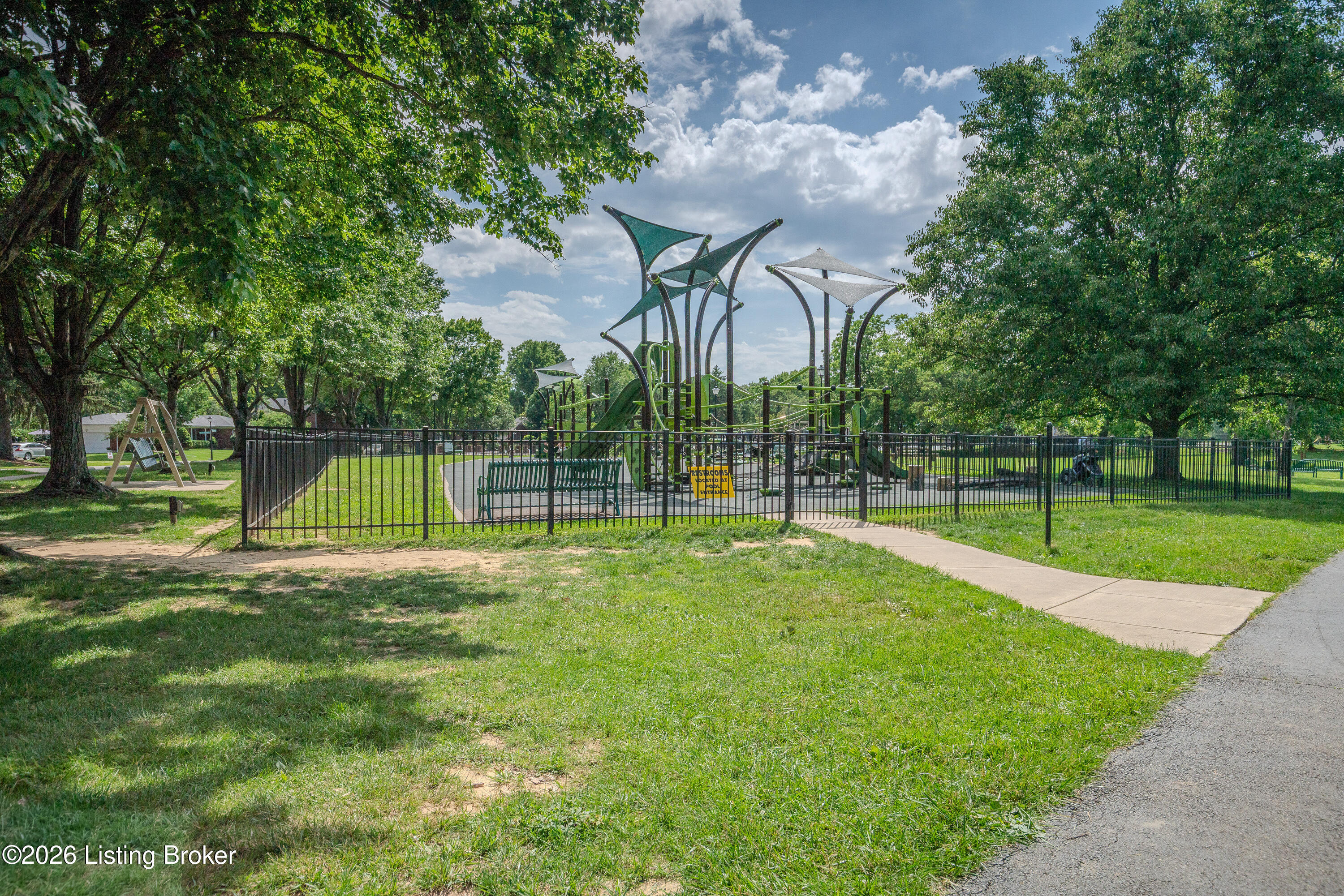 10508 Larkhall Ct