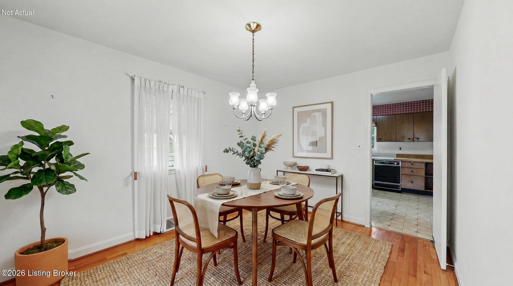 2504 Boulevard Napoleon