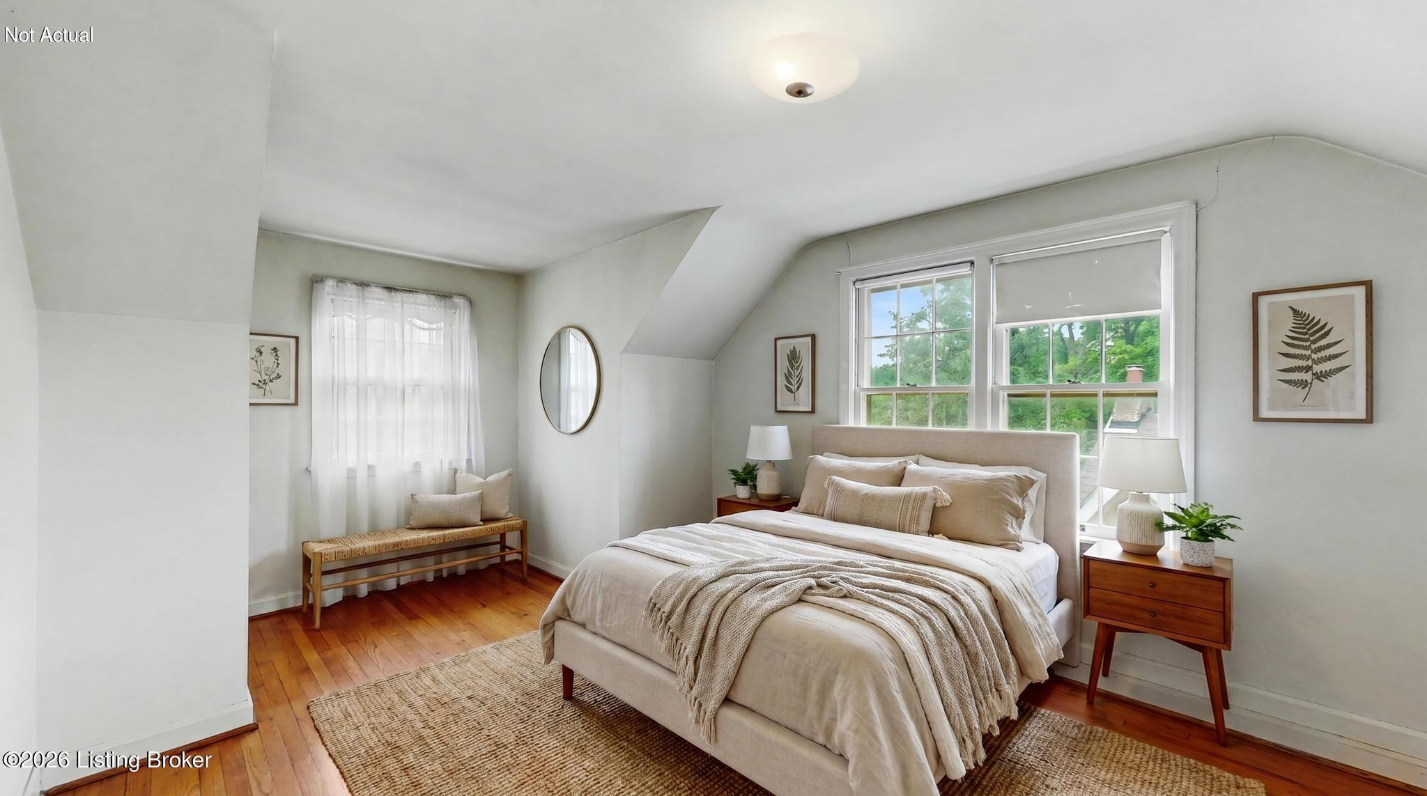 2504 Boulevard Napoleon