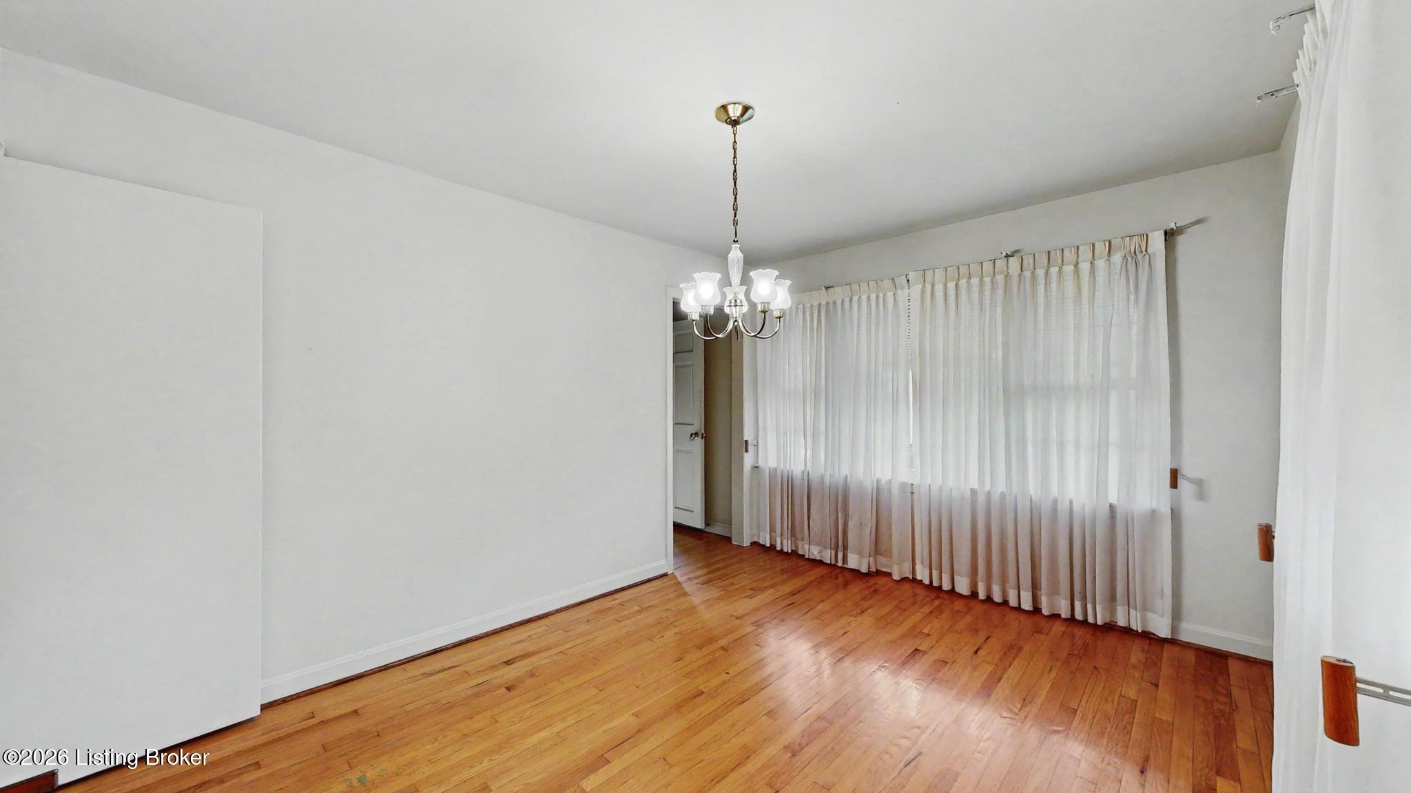 2504 Boulevard Napoleon