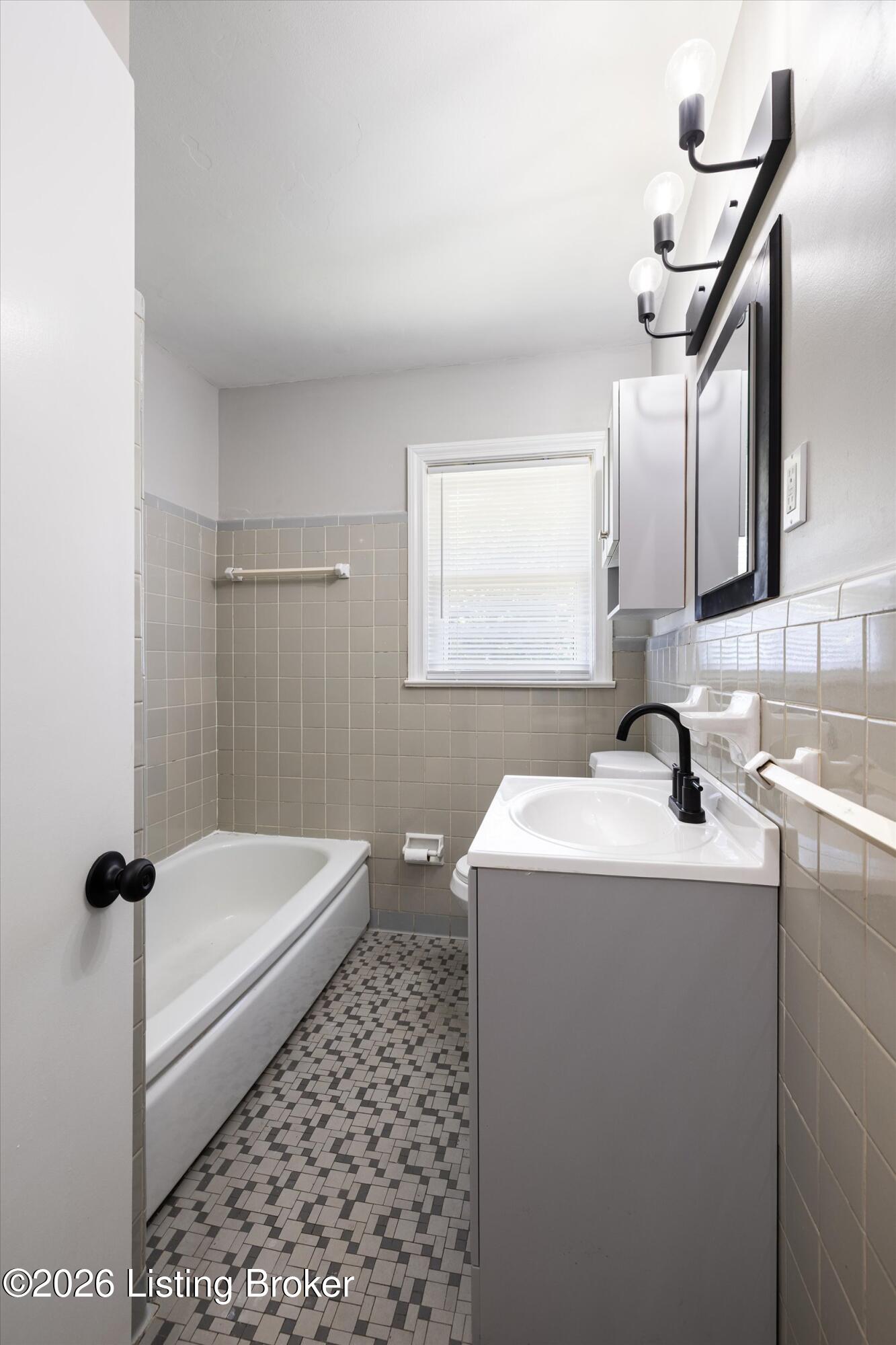 3209 Norma Ln