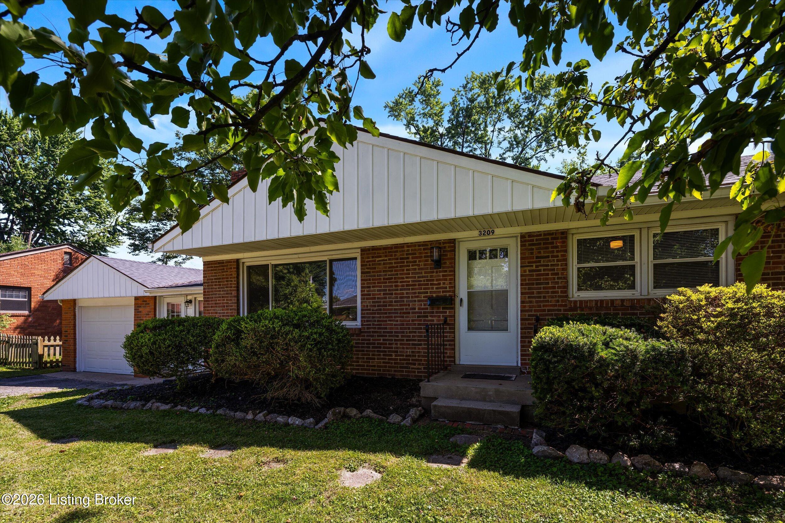 3209 Norma Ln