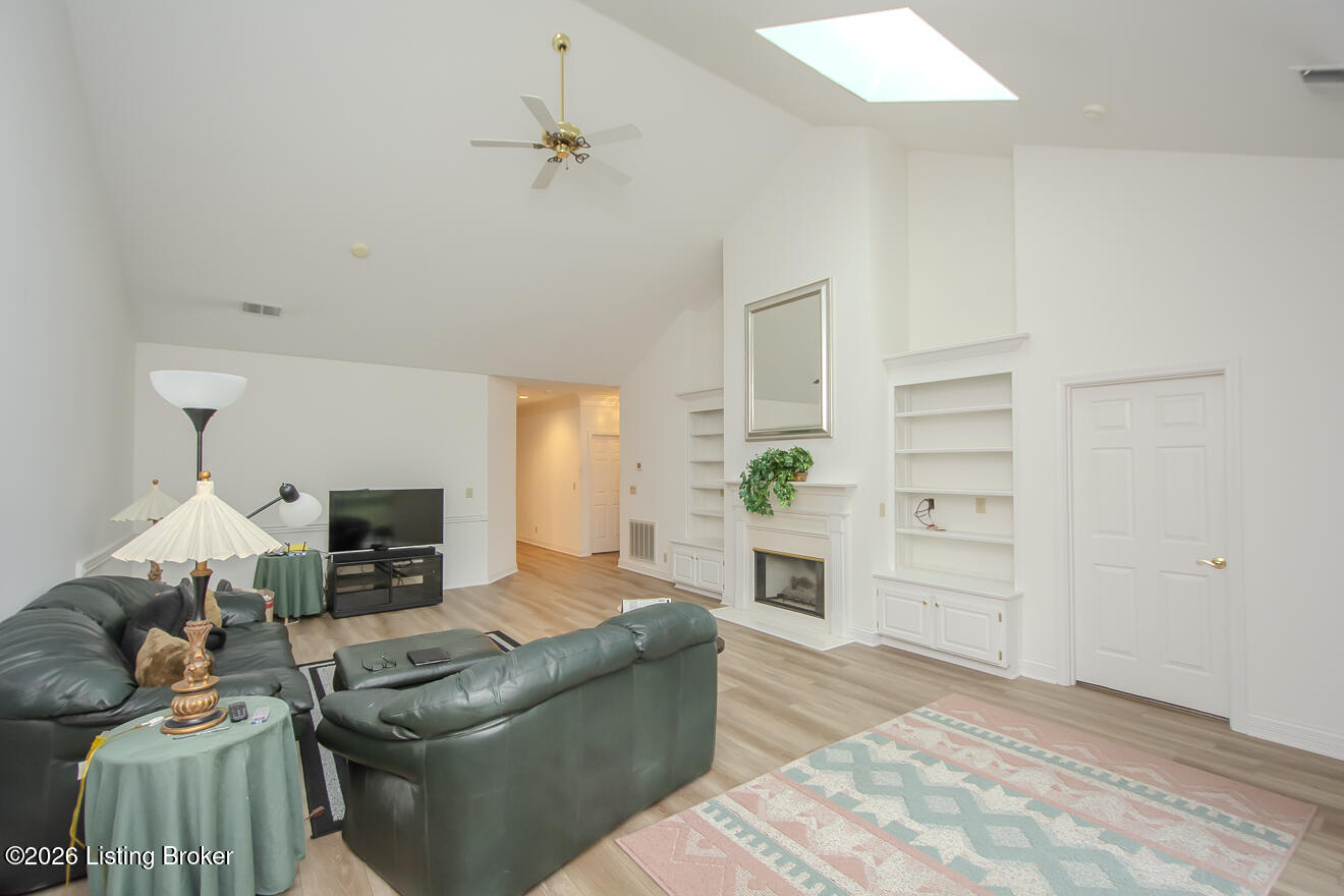 3728 Hurstbourne Ridge Blvd