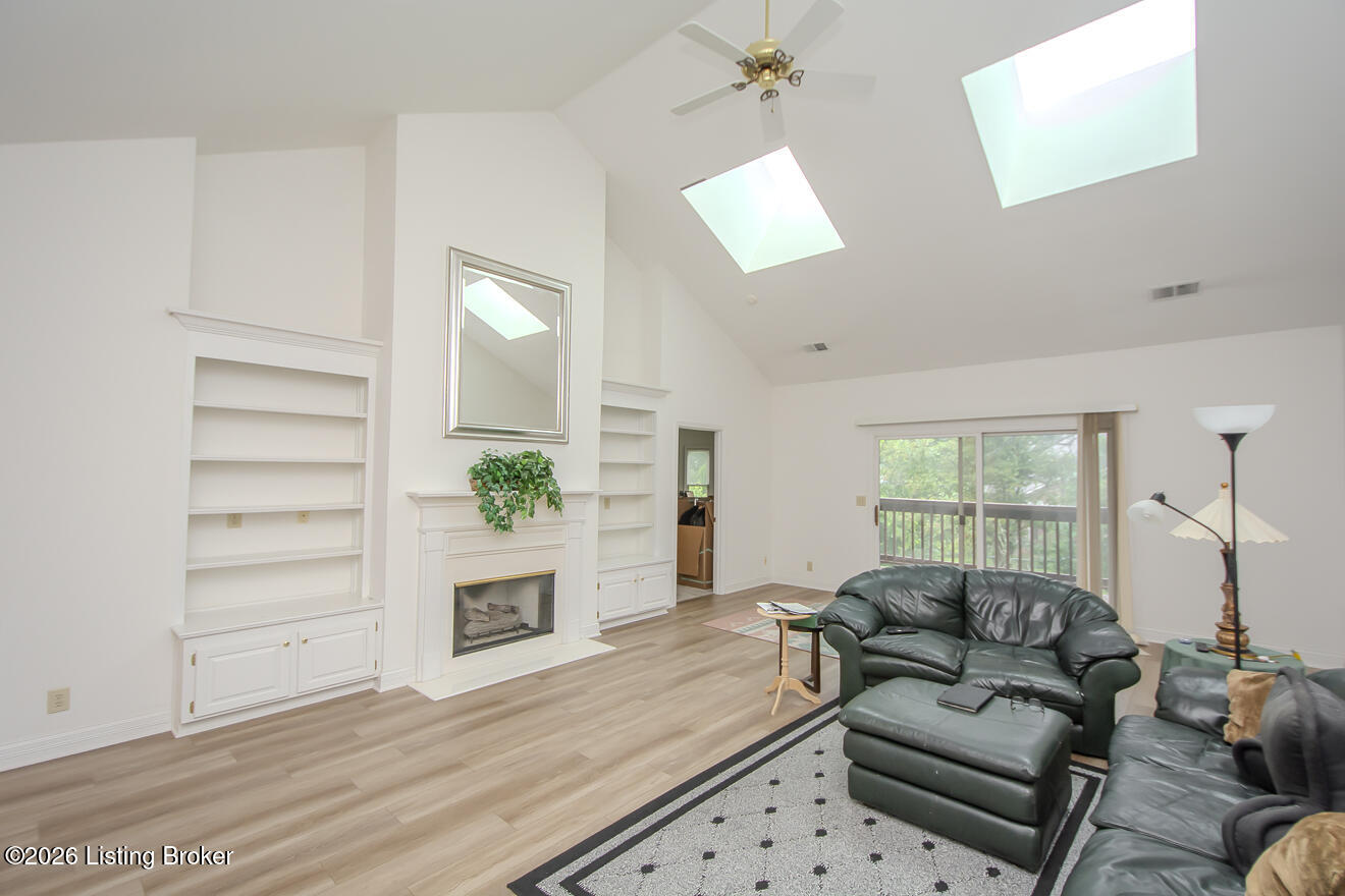 3728 Hurstbourne Ridge Blvd