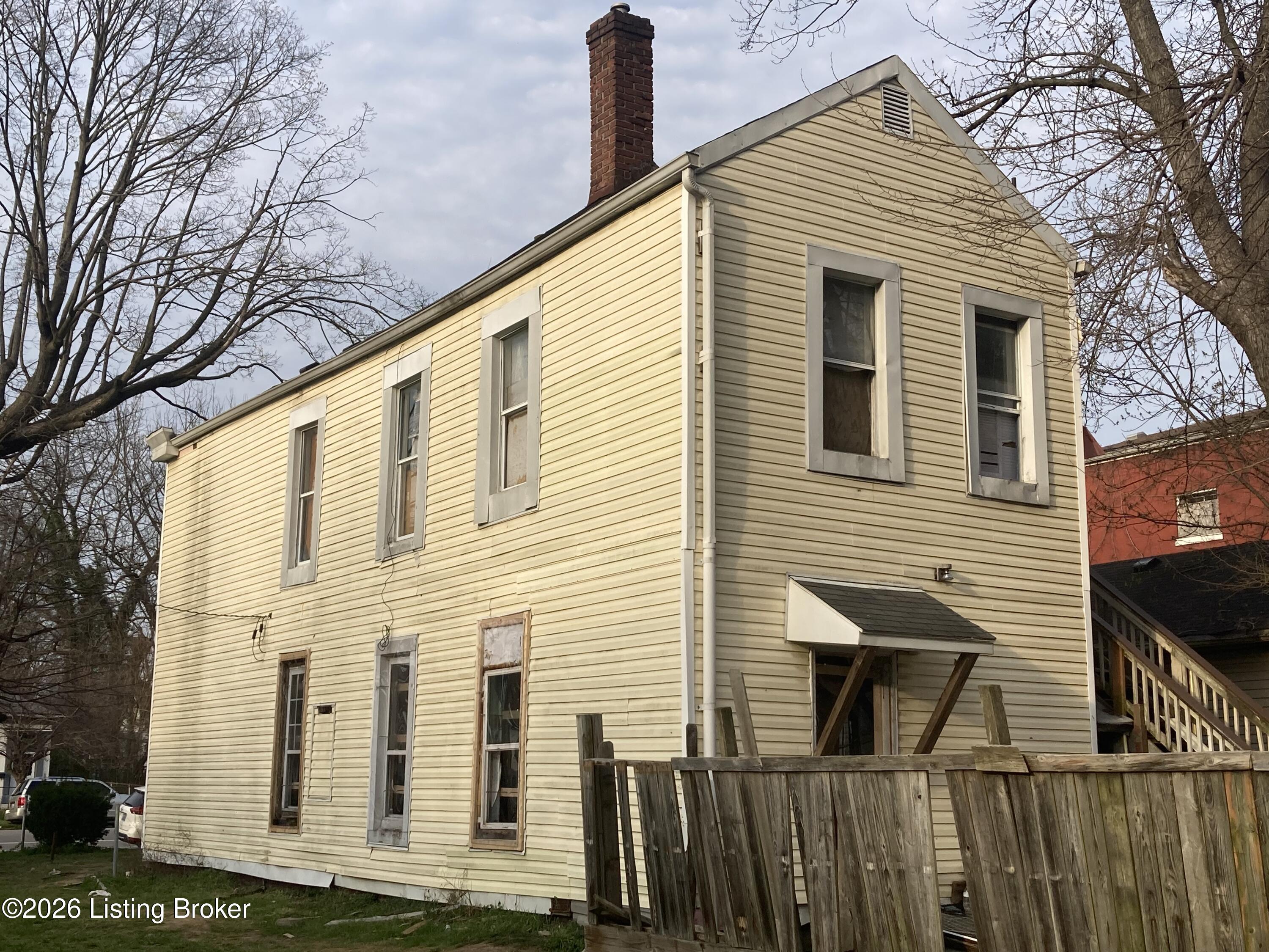 2506 W Jefferson St