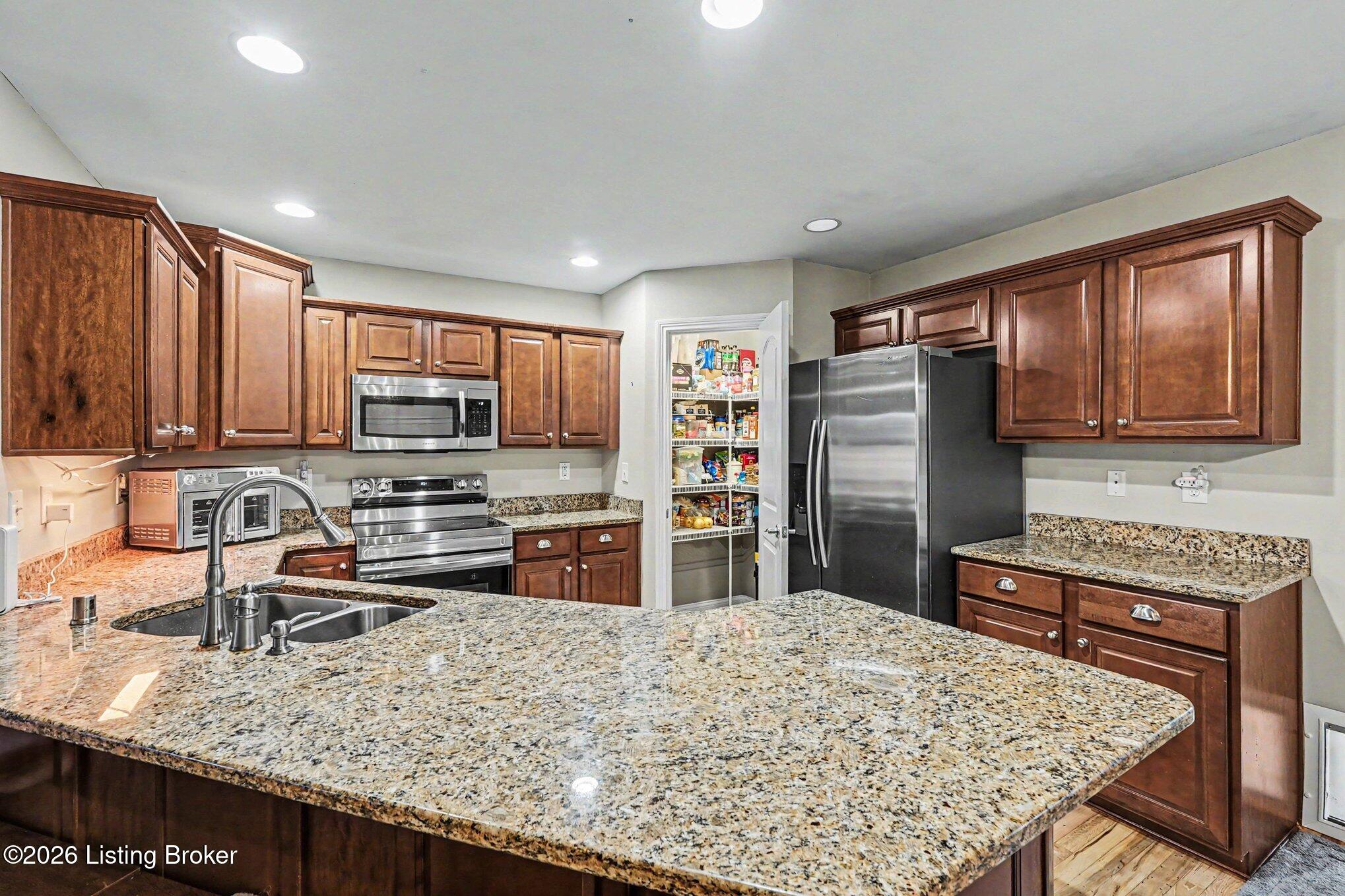 125 Irish Ct