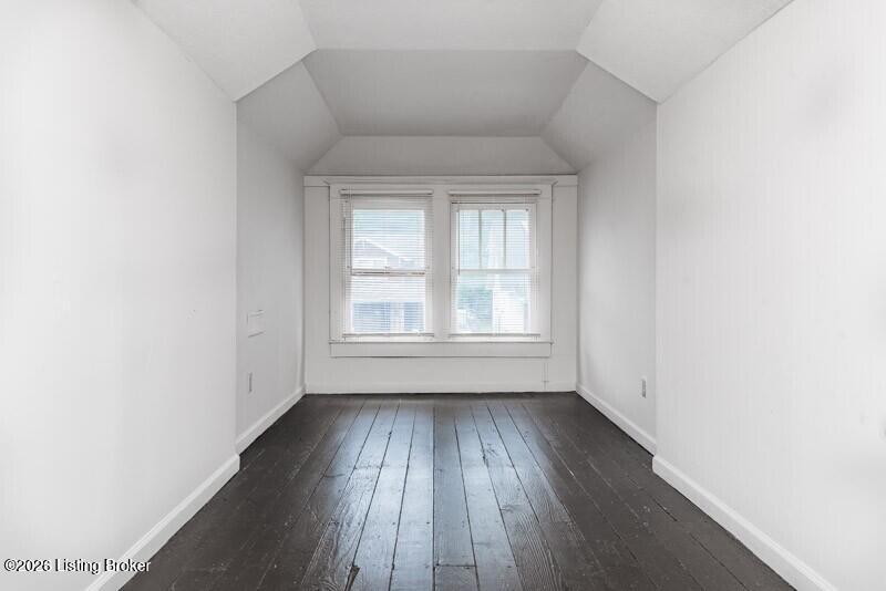 122 S 42nd St
