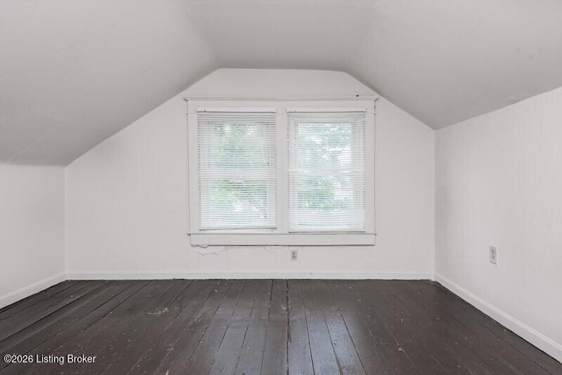 122 S 42nd St