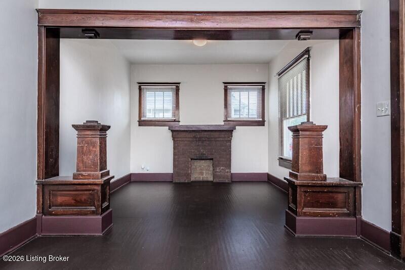 122 S 42nd St