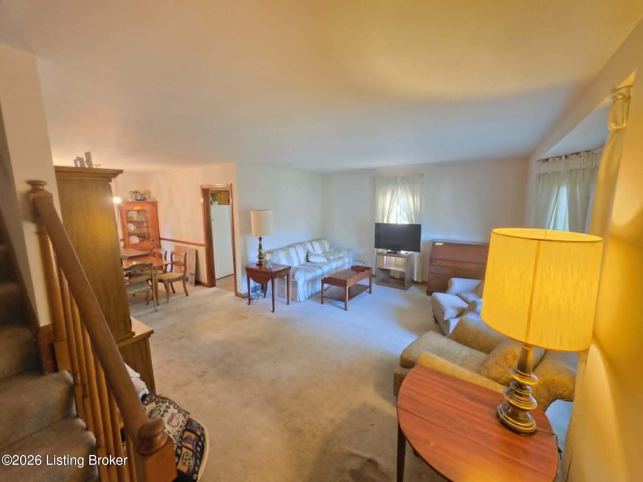 2015 Tyrone Dr
