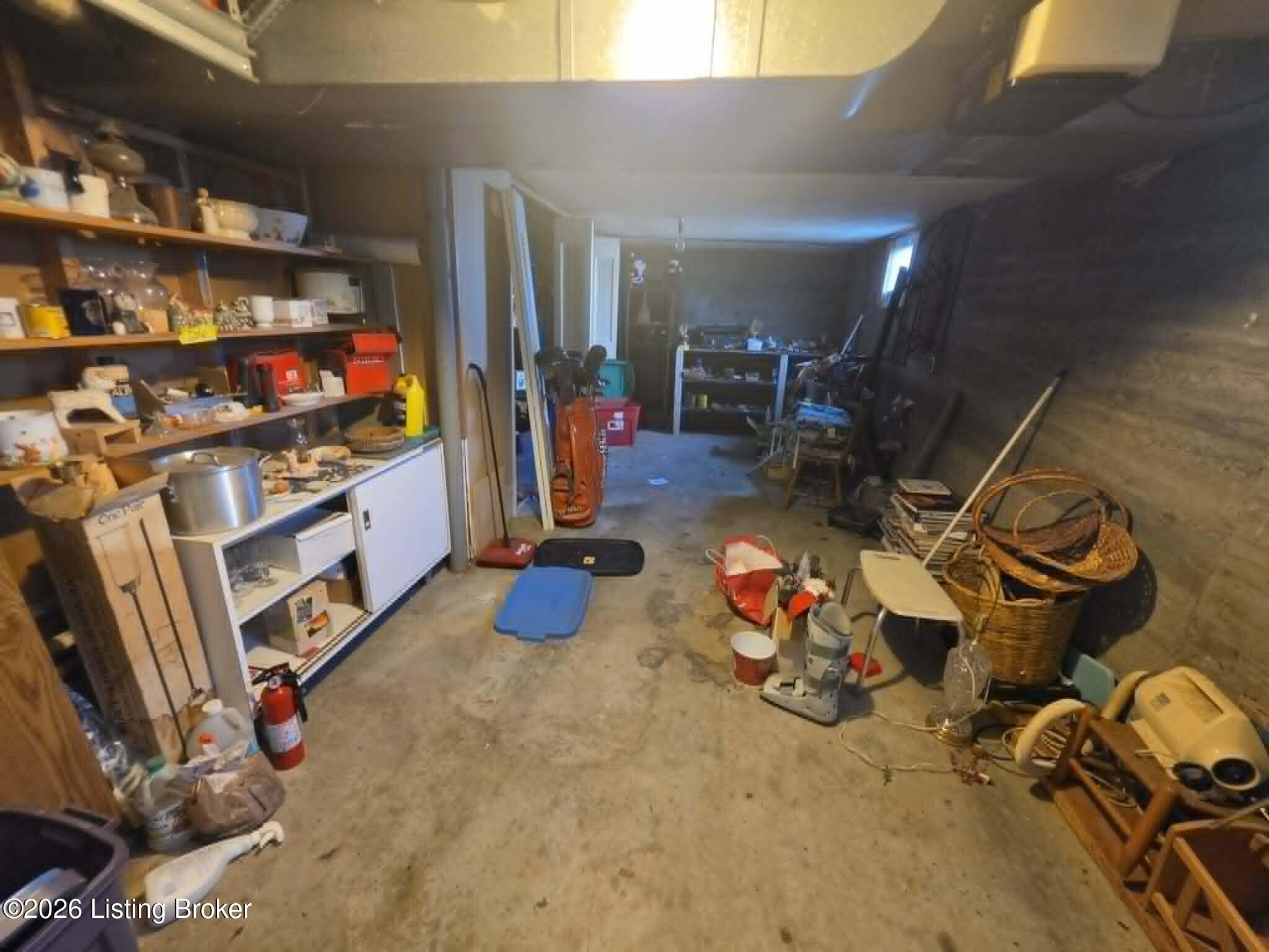 2015 Tyrone Dr