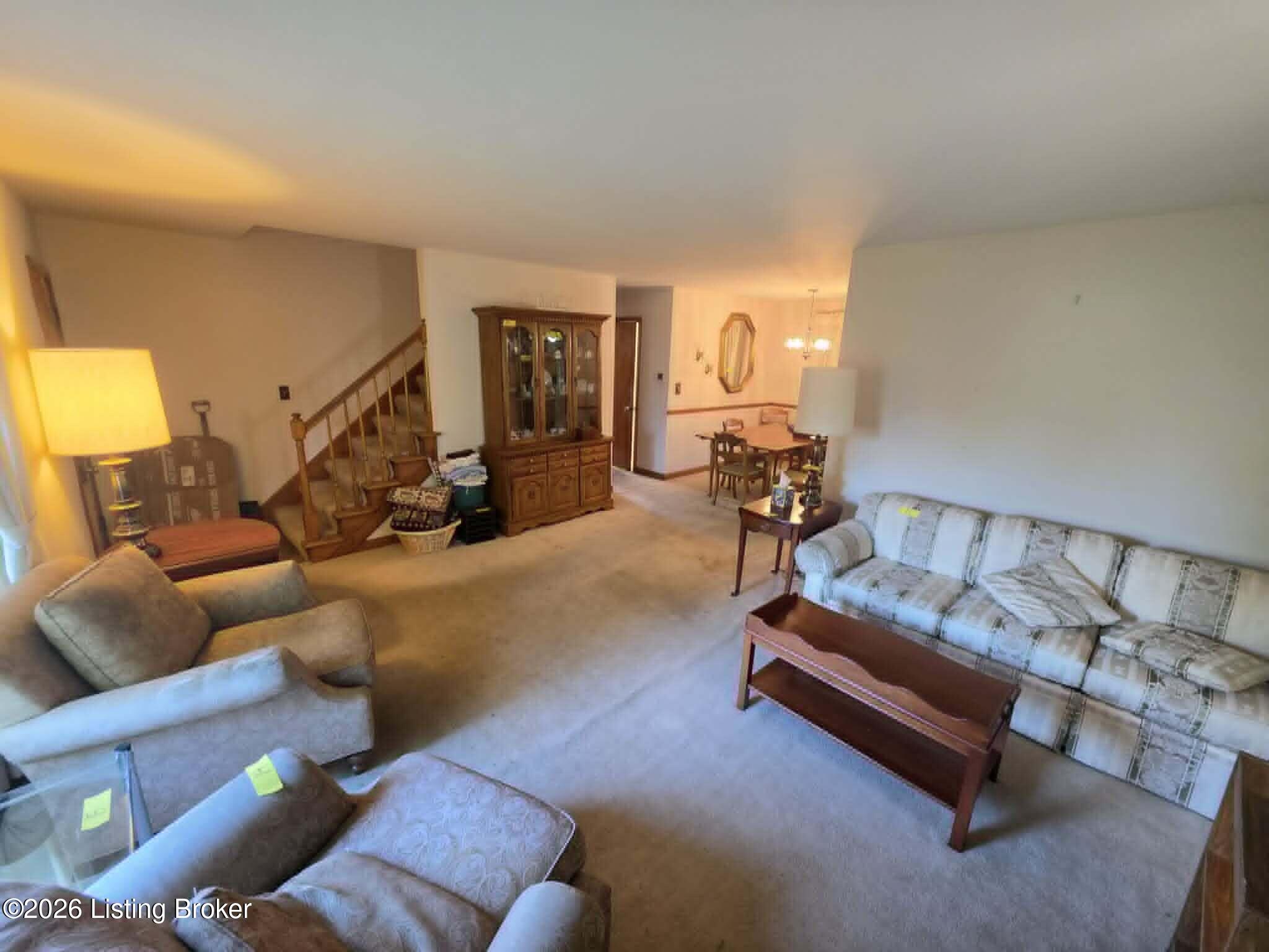 2015 Tyrone Dr