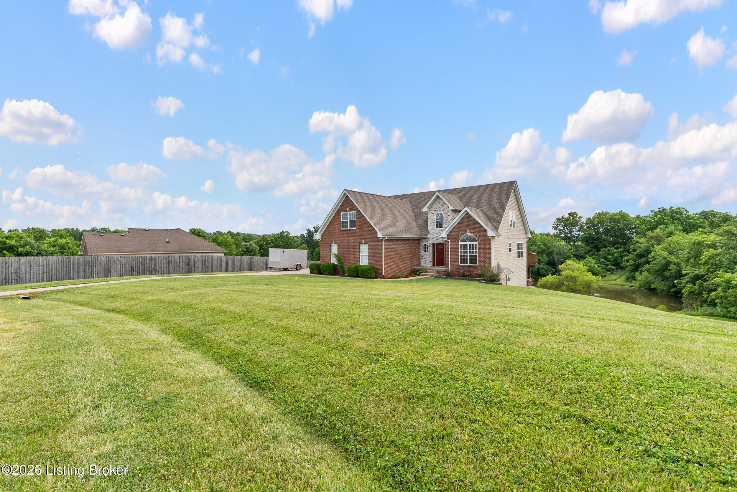 123 Lost Creek Dr