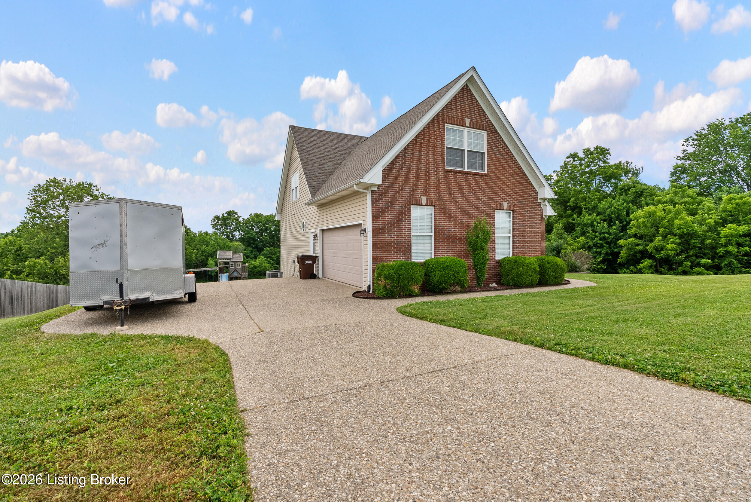 123 Lost Creek Dr