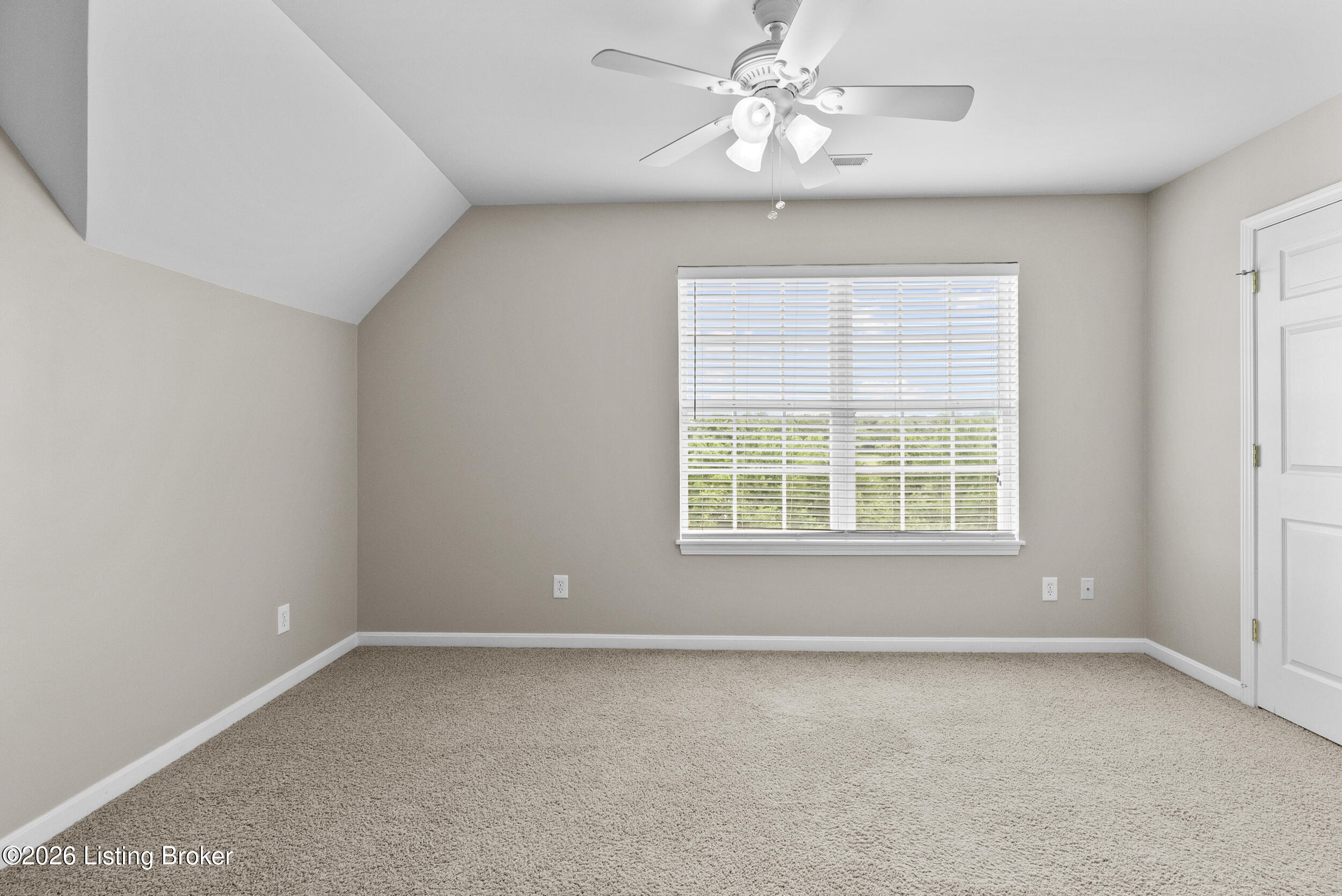 123 Lost Creek Dr