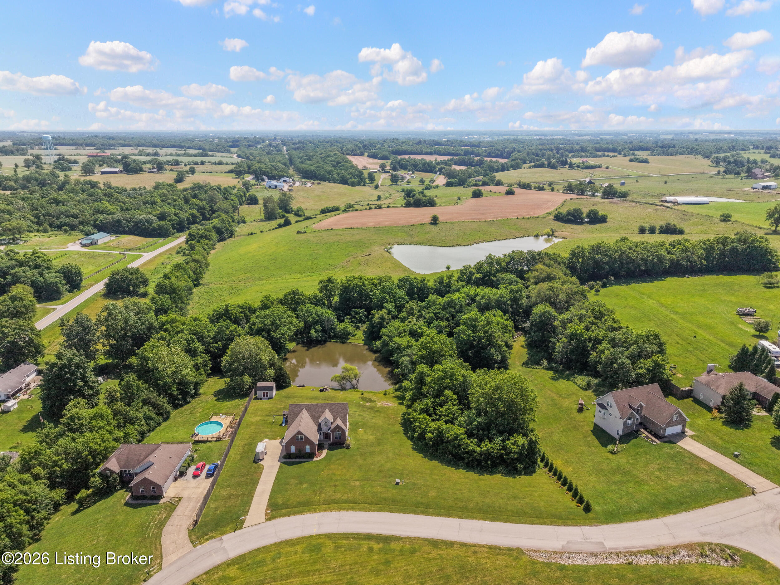 123 Lost Creek Dr