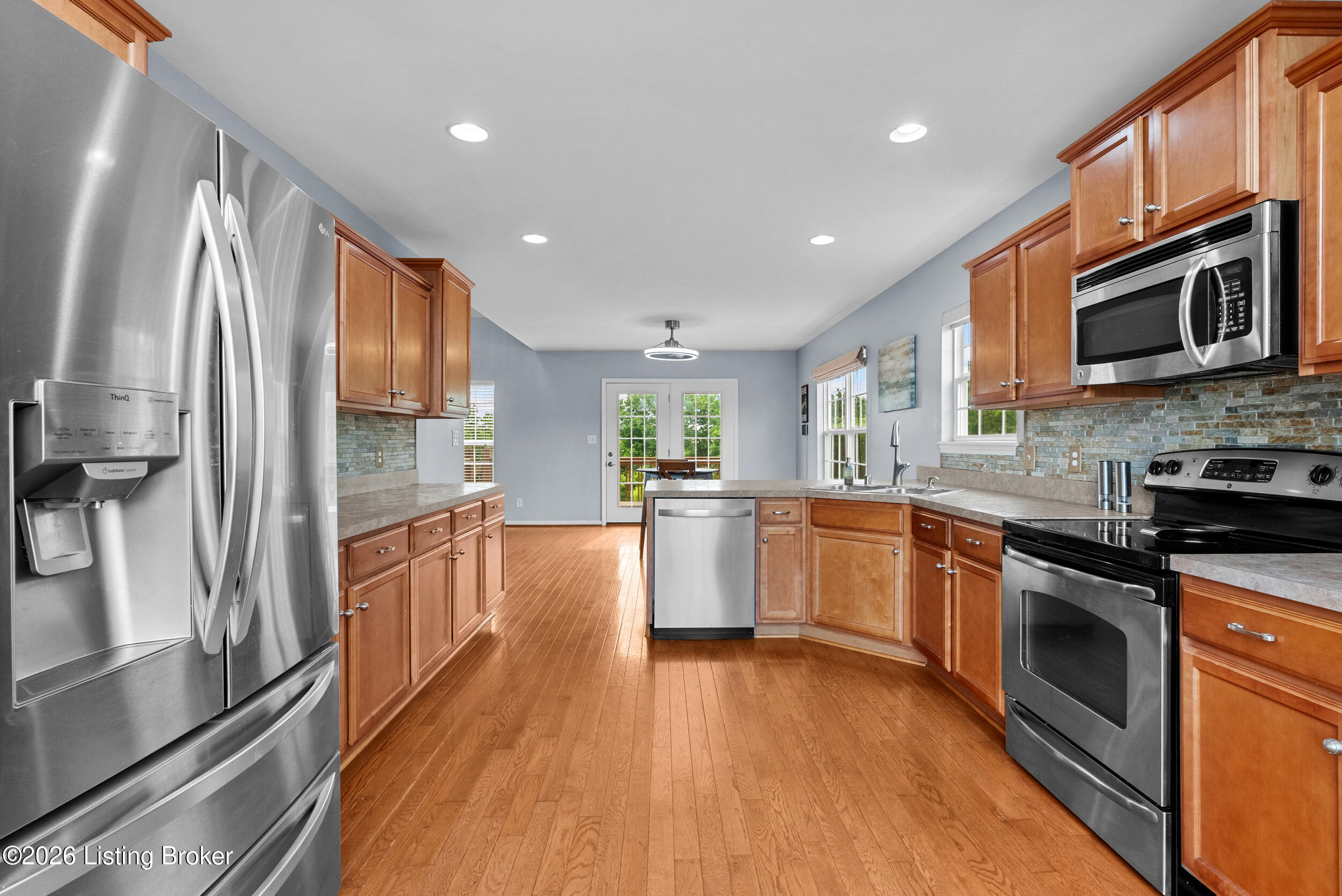 123 Lost Creek Dr