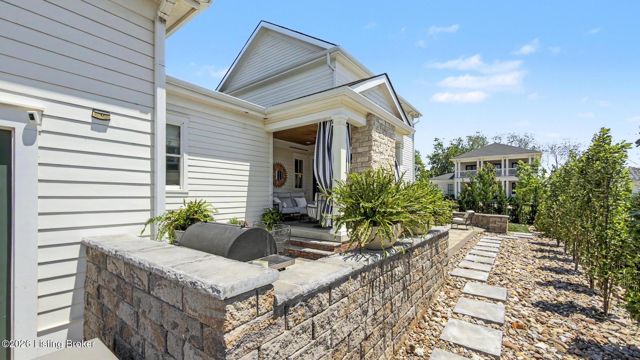 6115 Snapdragon Dr