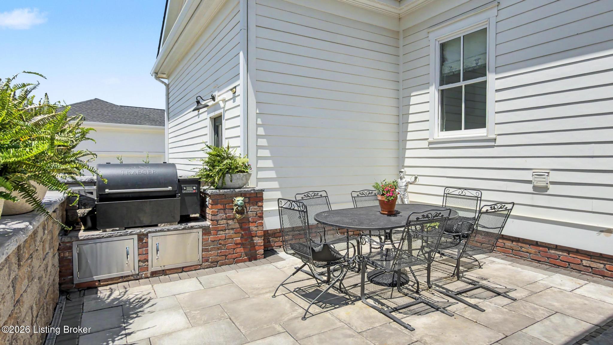 6115 Snapdragon Dr