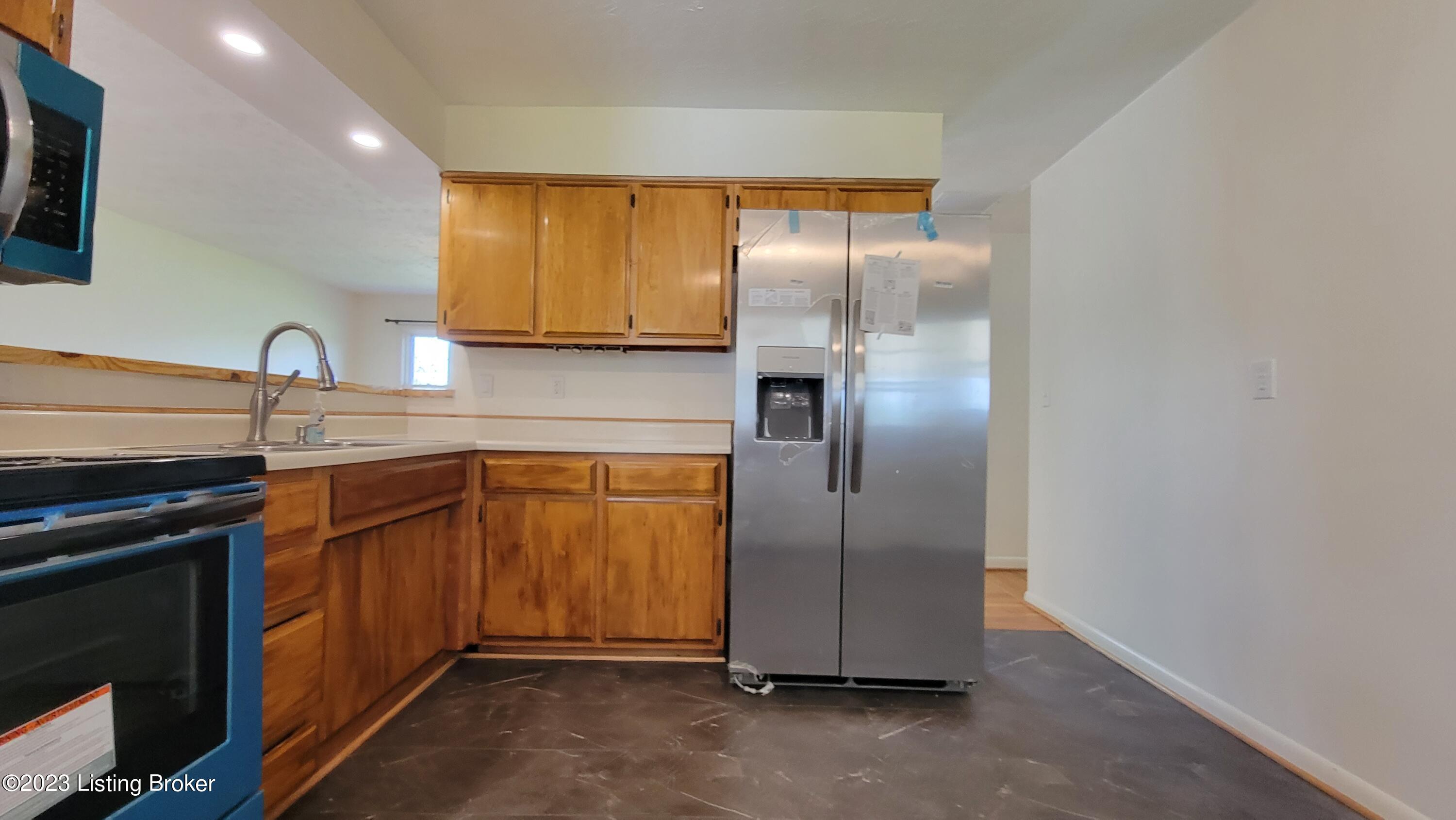 11616 Maple Way