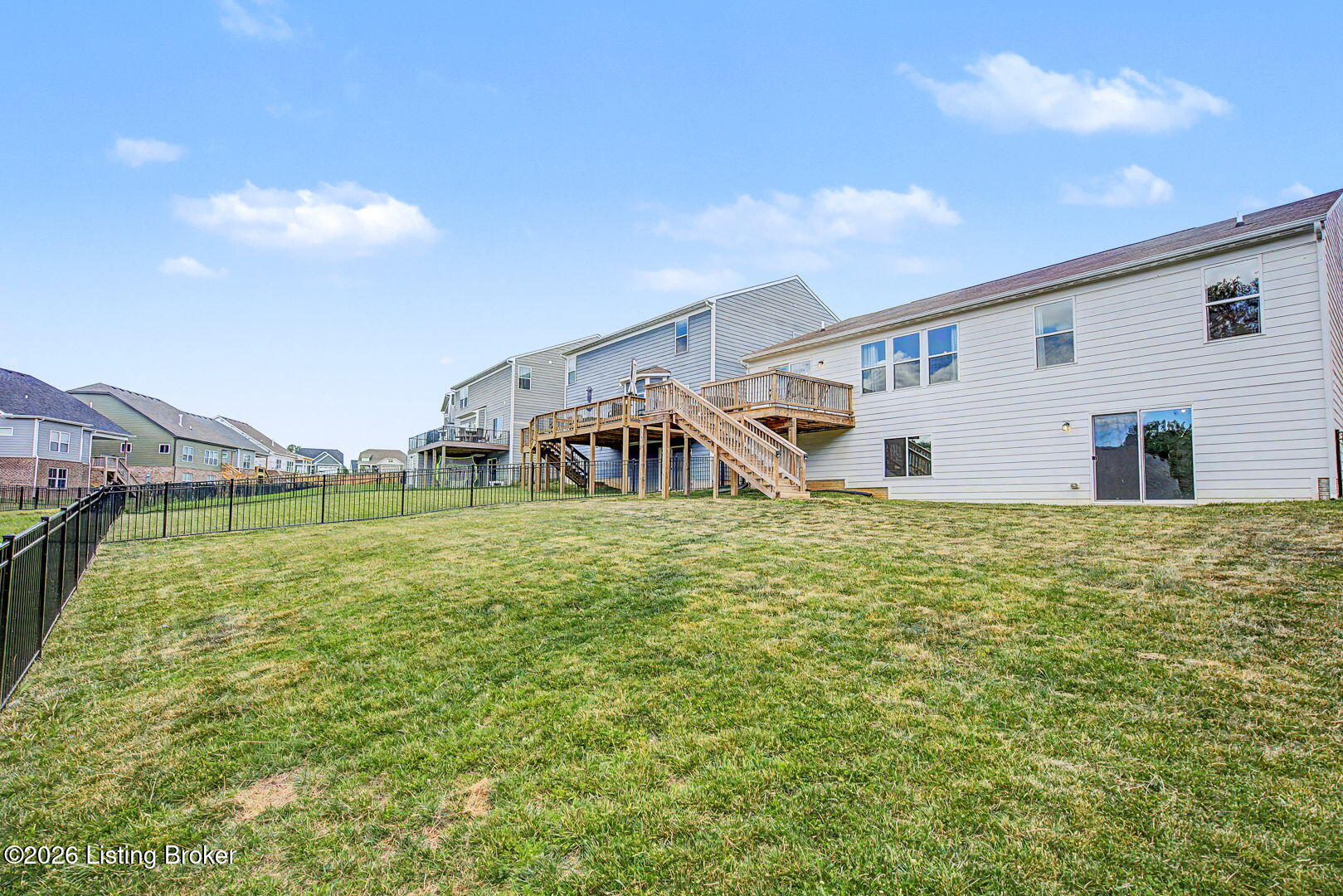 3719 Scarlet Oak Ln