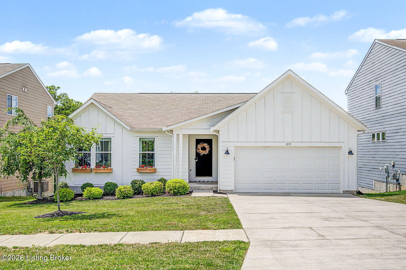3719 Scarlet Oak Ln