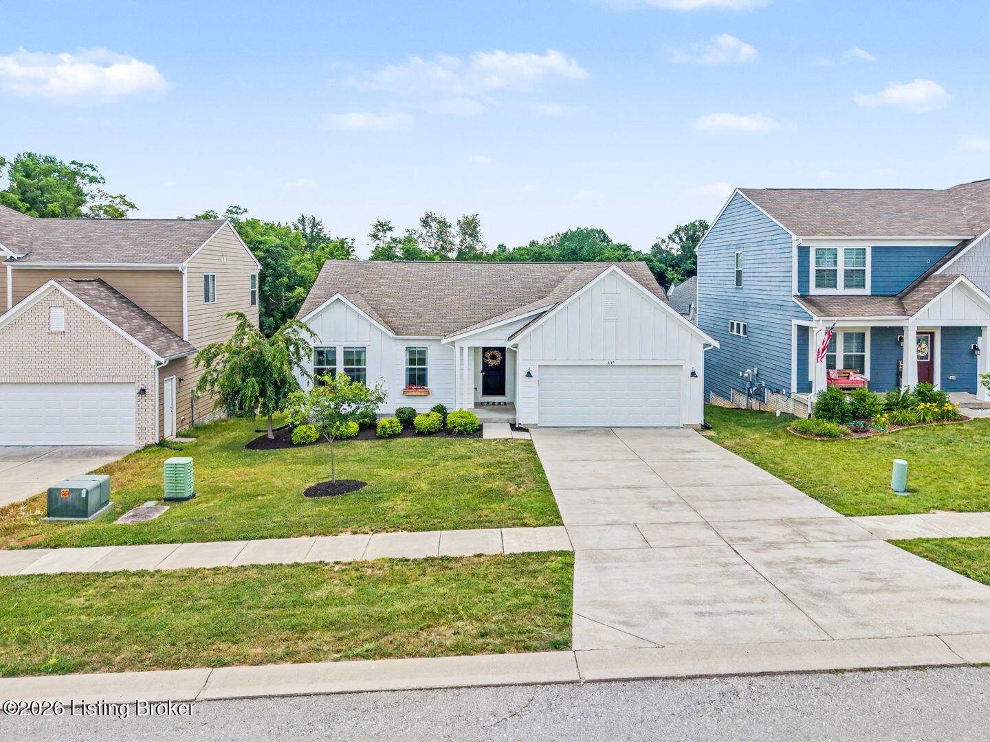 3719 Scarlet Oak Ln